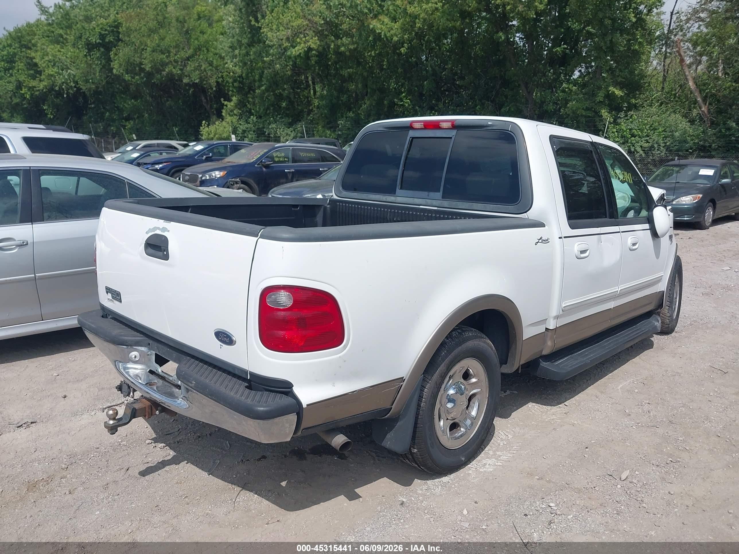 2002 Ford F-150 Lariat/xlt White vin: 1FTRW07LX2KC06794