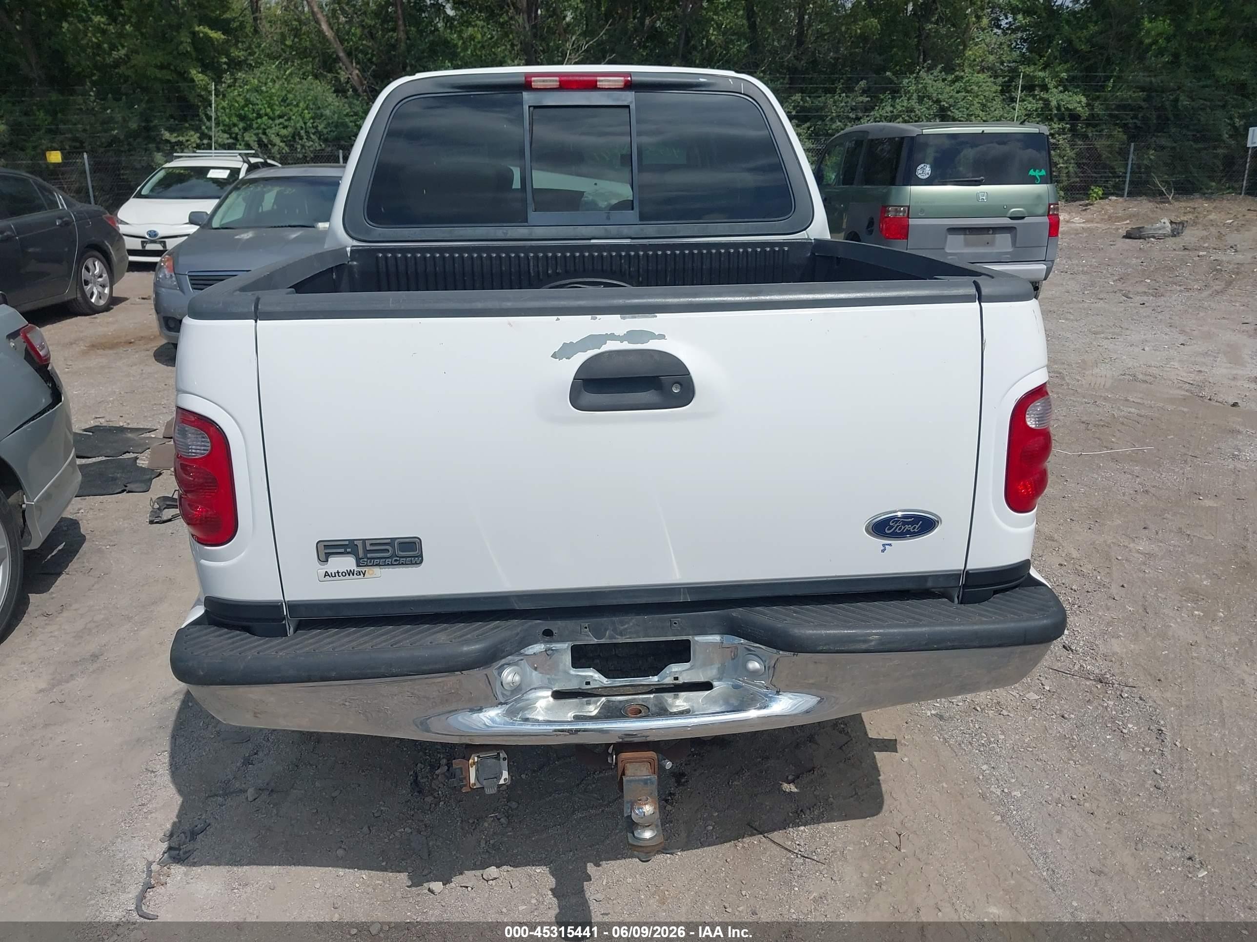 2002 Ford F-150 Lariat/xlt White vin: 1FTRW07LX2KC06794