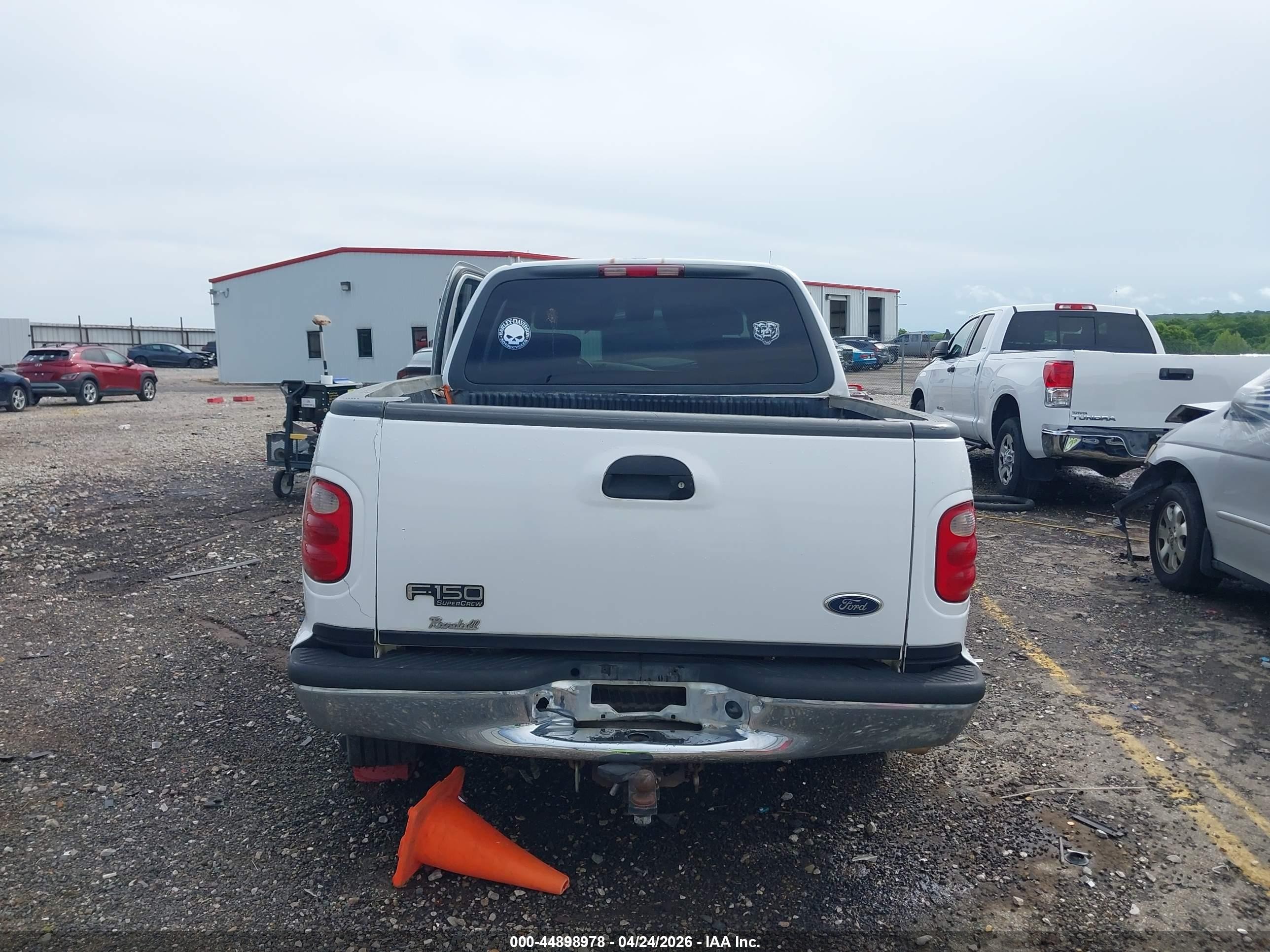 2001 Ford F-150 Harley-davidson Edition/king Ranch Edition/lariat/xlt White vin: 1FTRW07W51KF49618