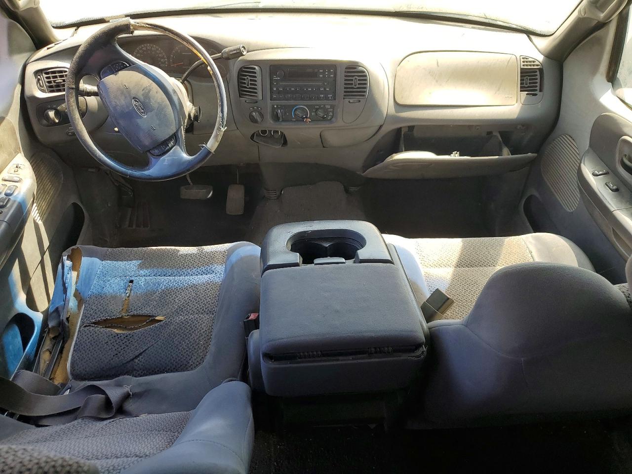2002 Ford F150 Supercrew White vin: 1FTRW08612KB17365