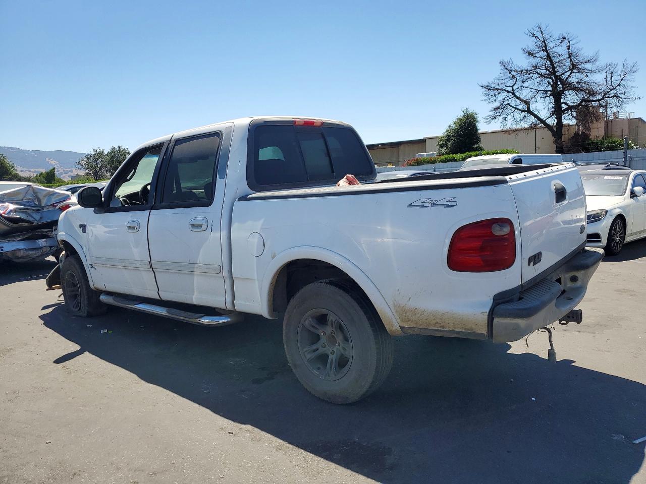 2002 Ford F150 Supercrew White vin: 1FTRW08612KB17365