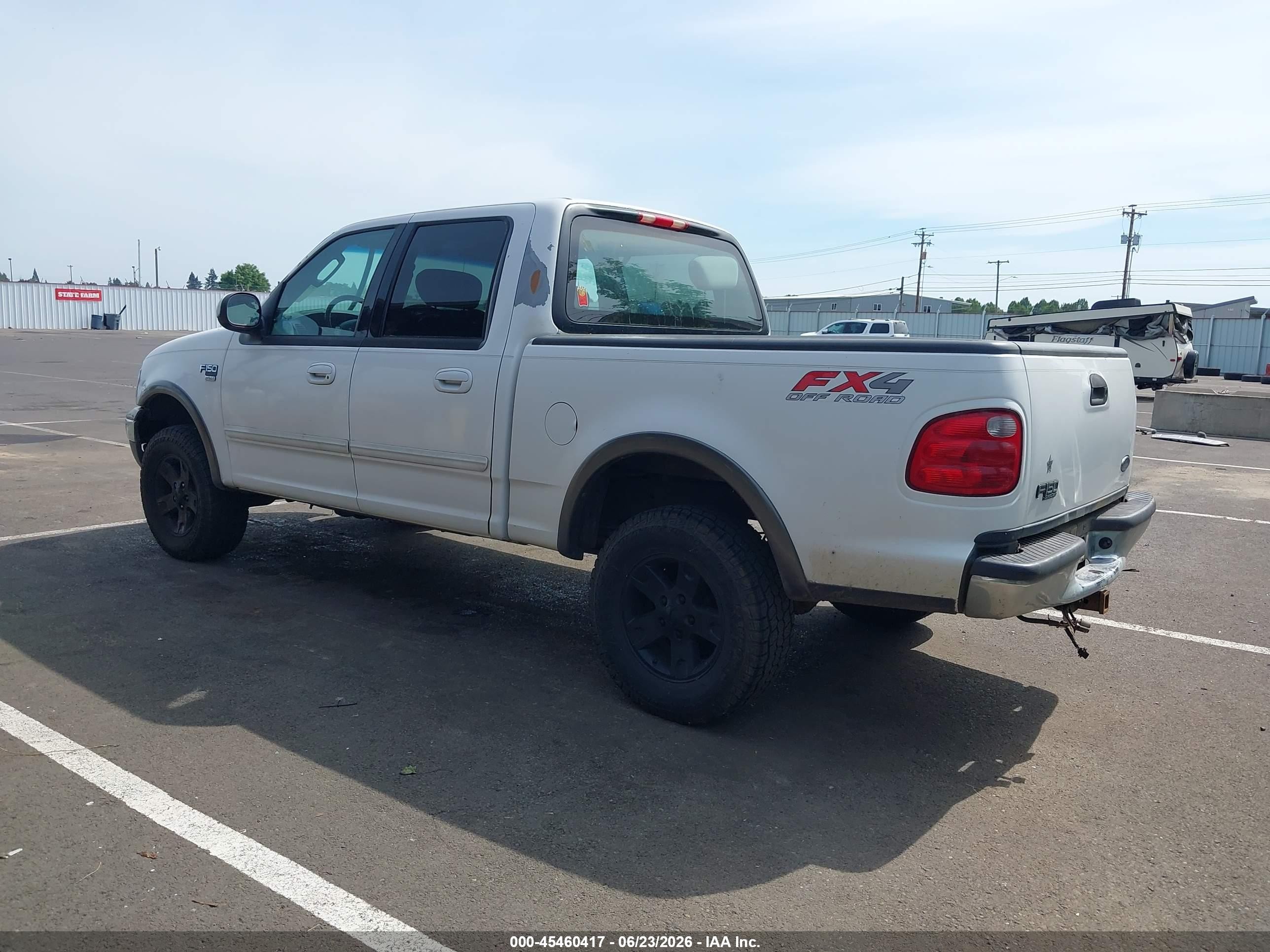 2003 Ford F-150 Lariat/xlt White vin: 1FTRW08693KC93355