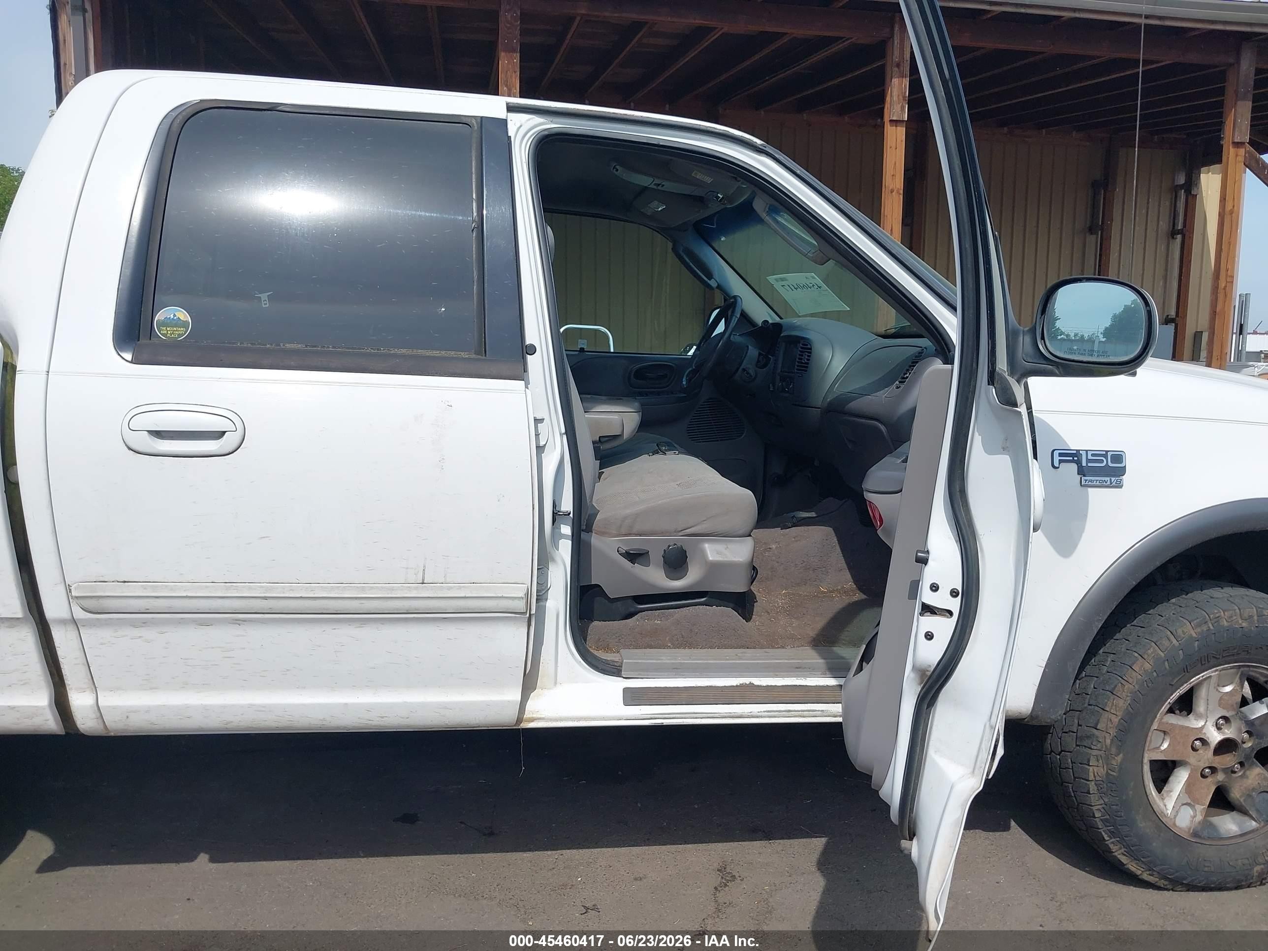 2003 Ford F-150 Lariat/xlt White vin: 1FTRW08693KC93355