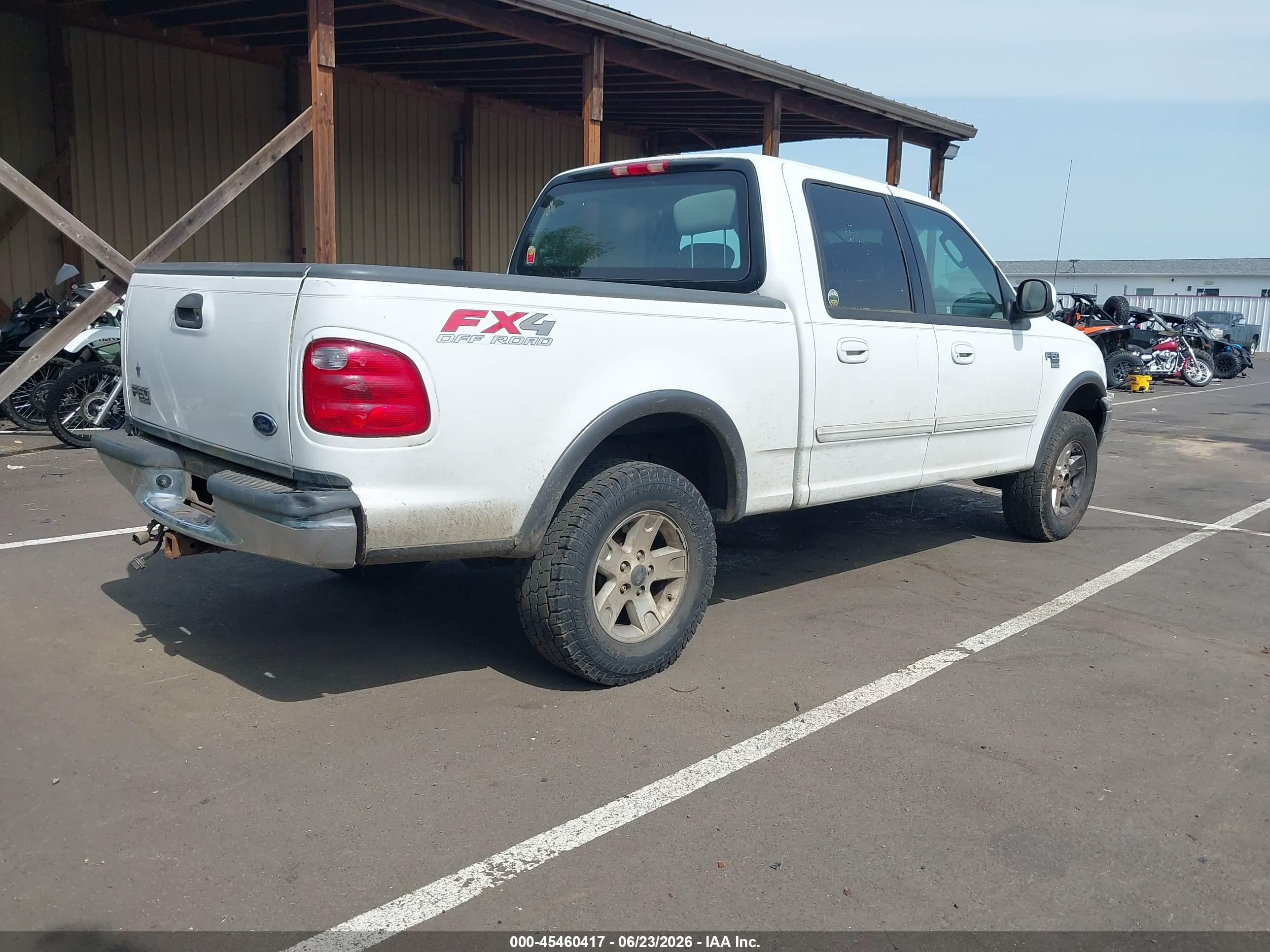 2003 Ford F-150 Lariat/xlt White vin: 1FTRW08693KC93355