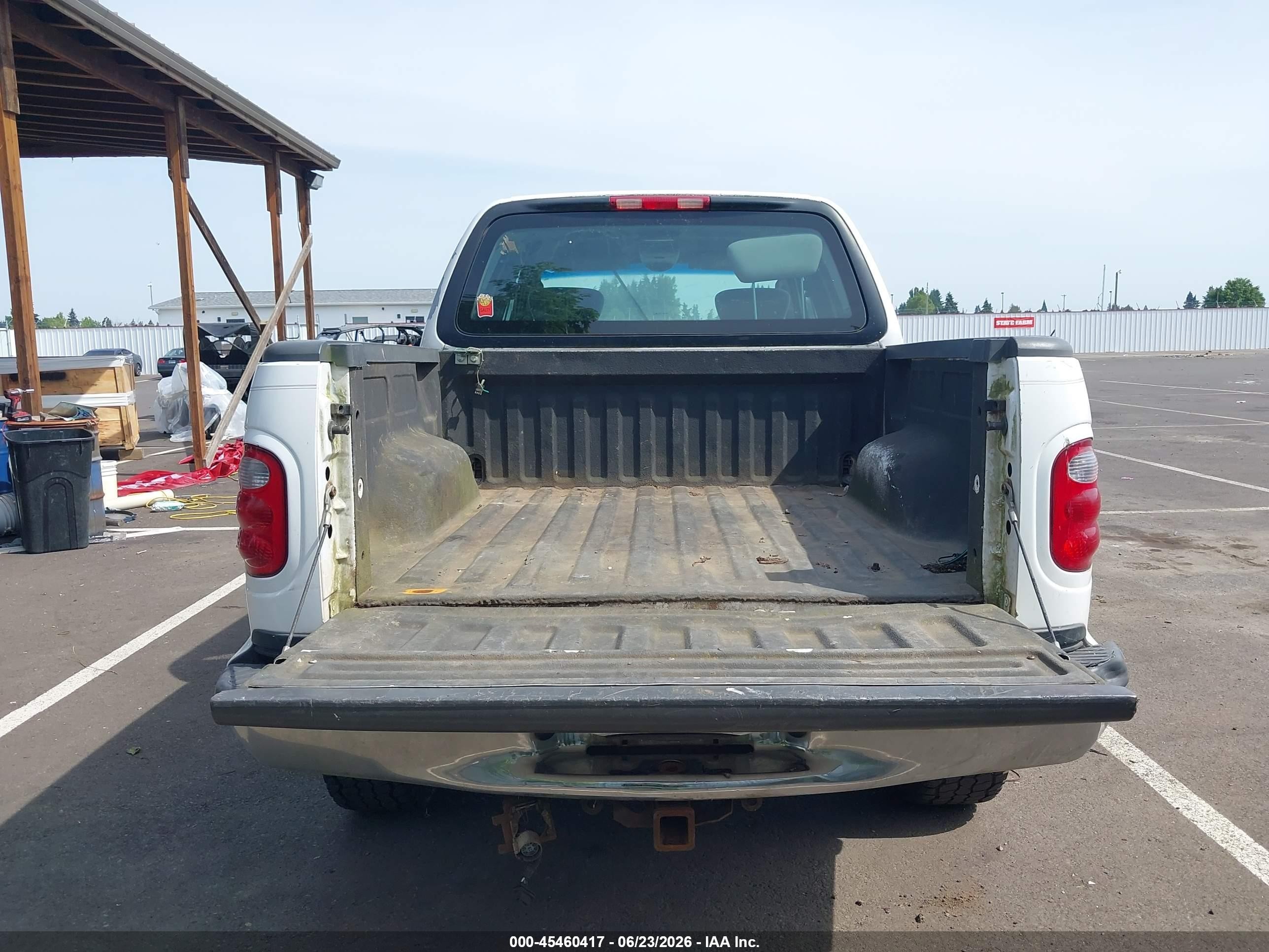 2003 Ford F-150 Lariat/xlt White vin: 1FTRW08693KC93355