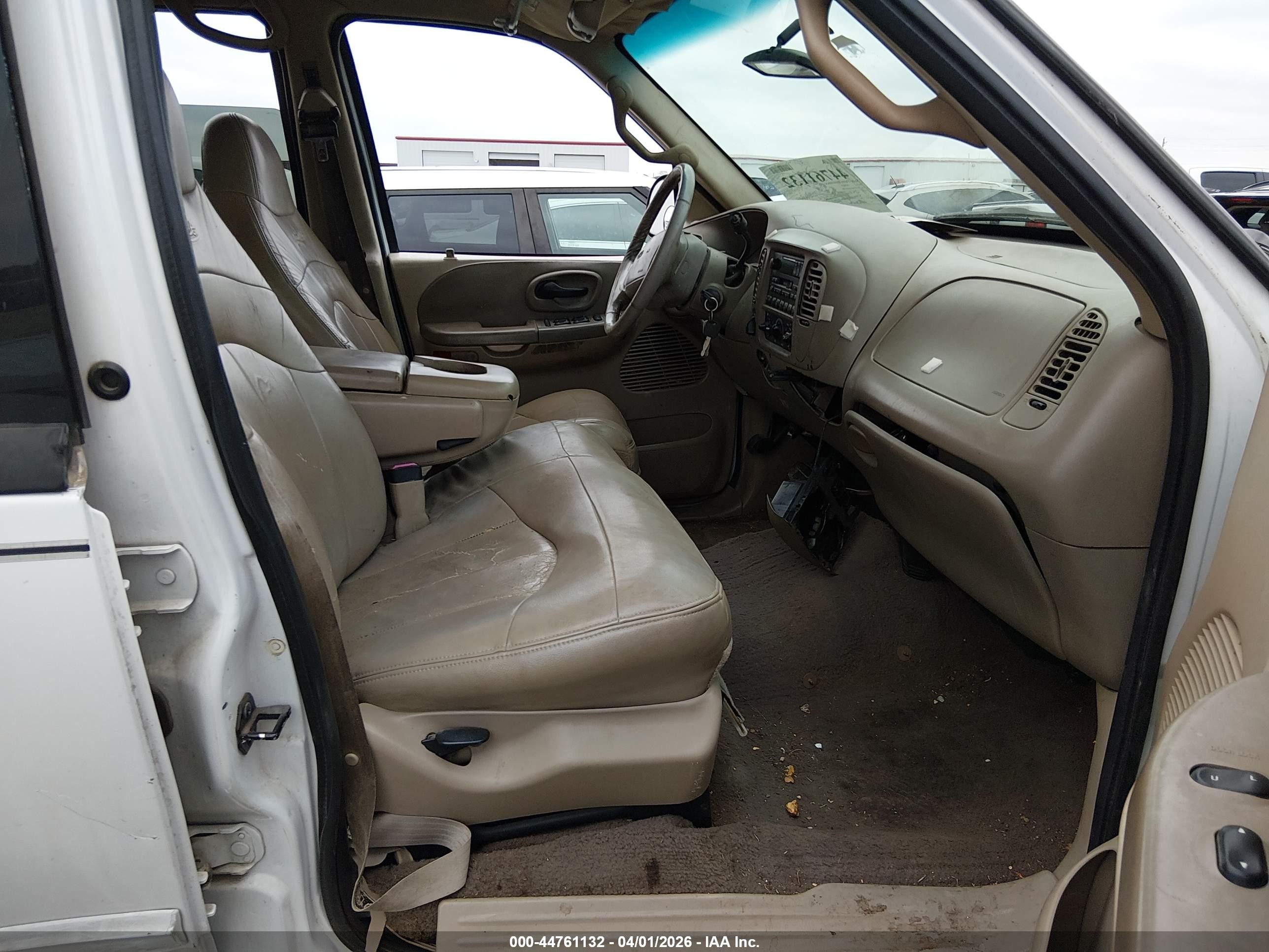 2001 Ford F-150 King Ranch Edition/lariat/xlt White vin: 1FTRW08L01KD81486