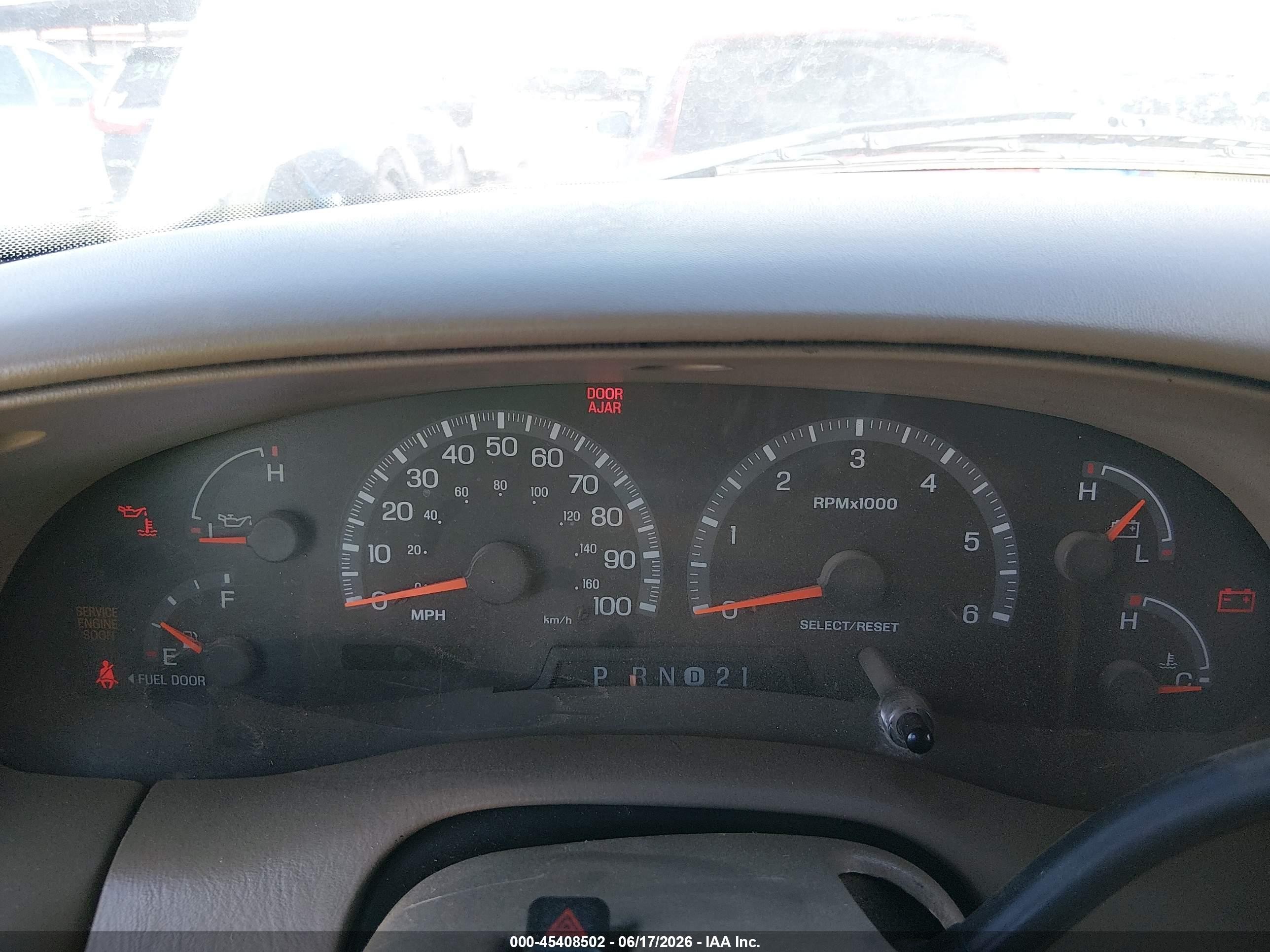 2001 Ford F-150 King Ranch Edition/lariat/xlt White vin: 1FTRW08L01KF49479