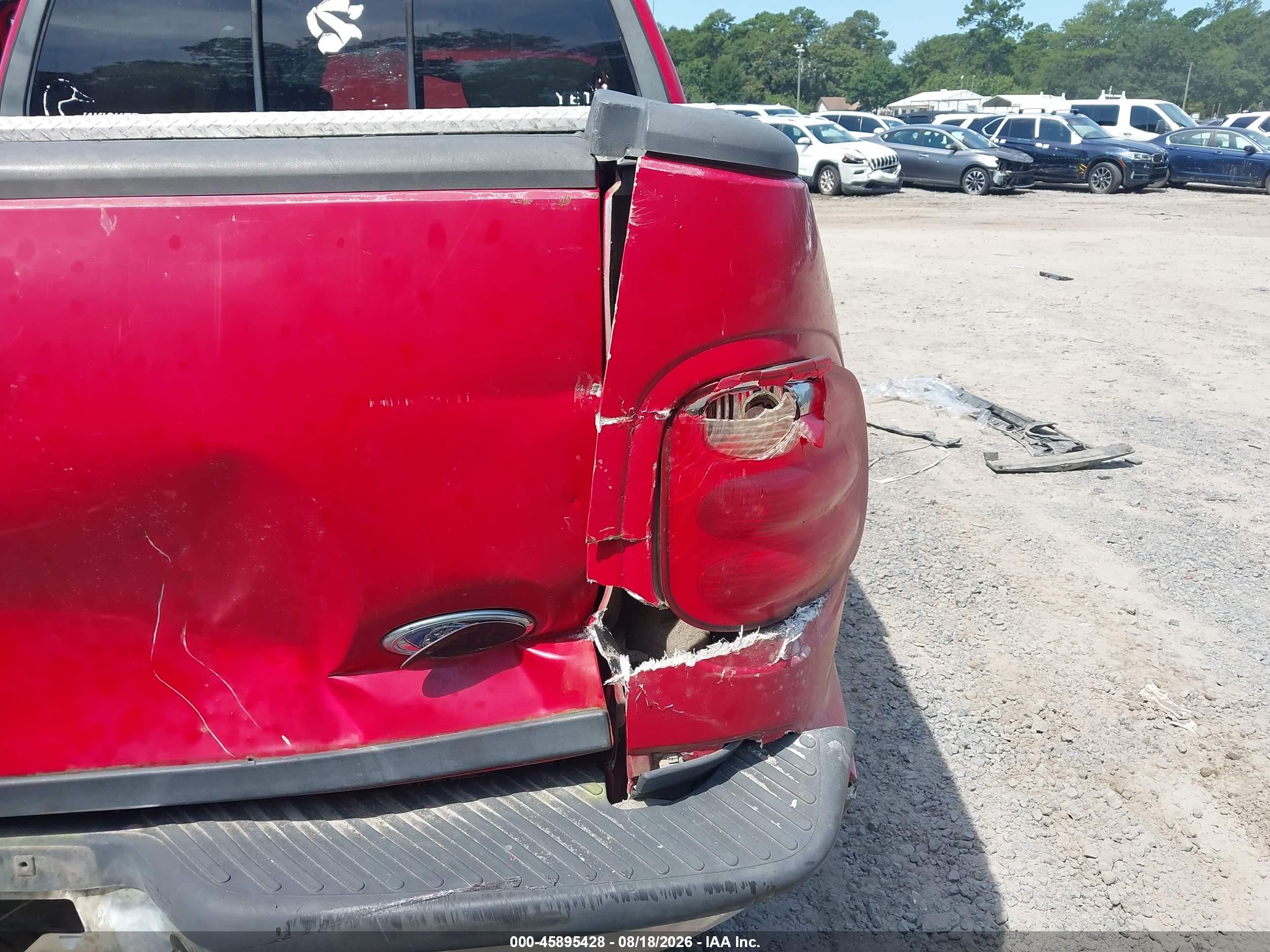 2003 Ford F-150 Lariat/xlt Red vin: 1FTRW08L03KA27227