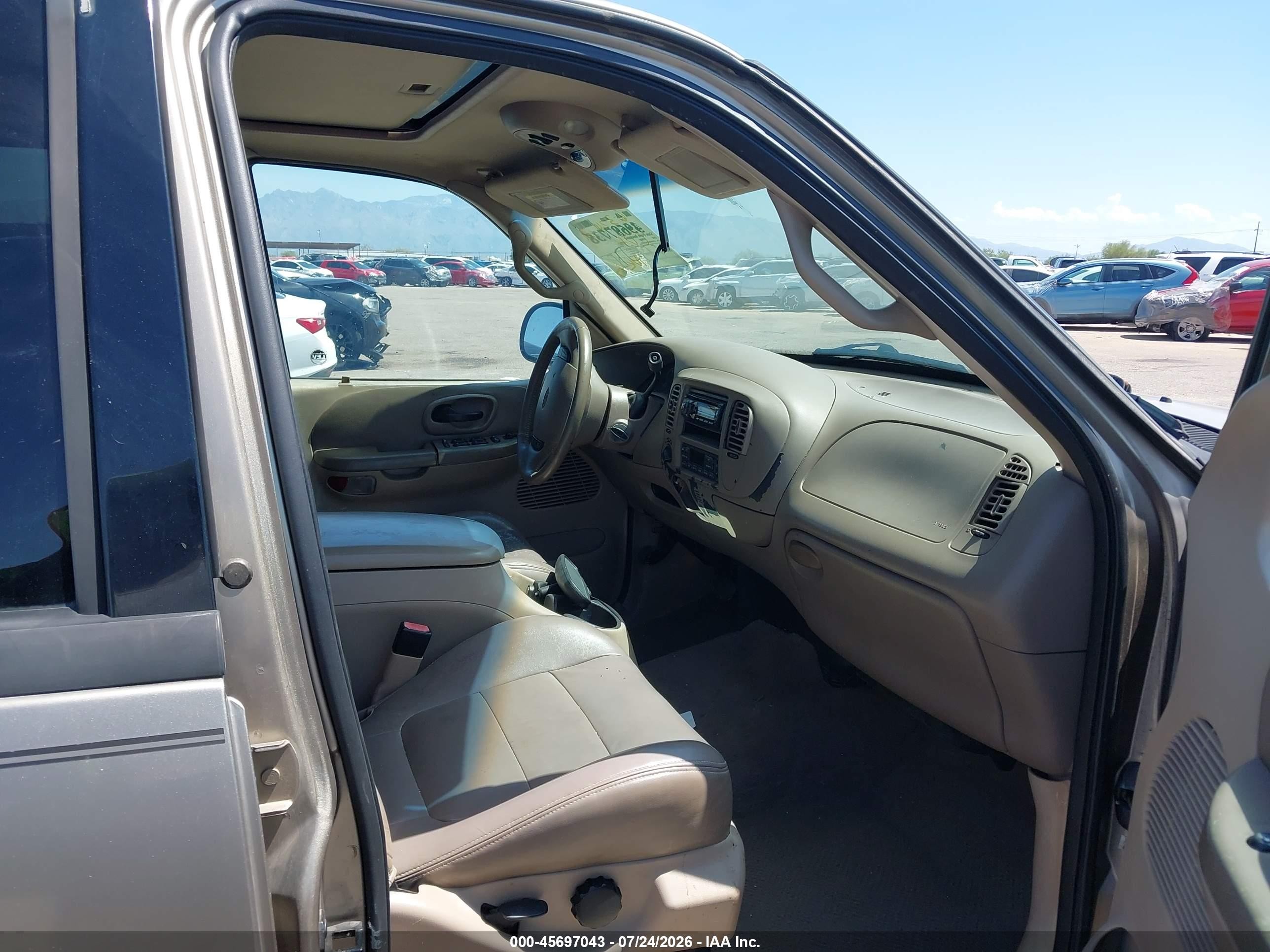 2002 Ford F-150 Lariat/xlt Champagne vin: 1FTRW08L22KC06089