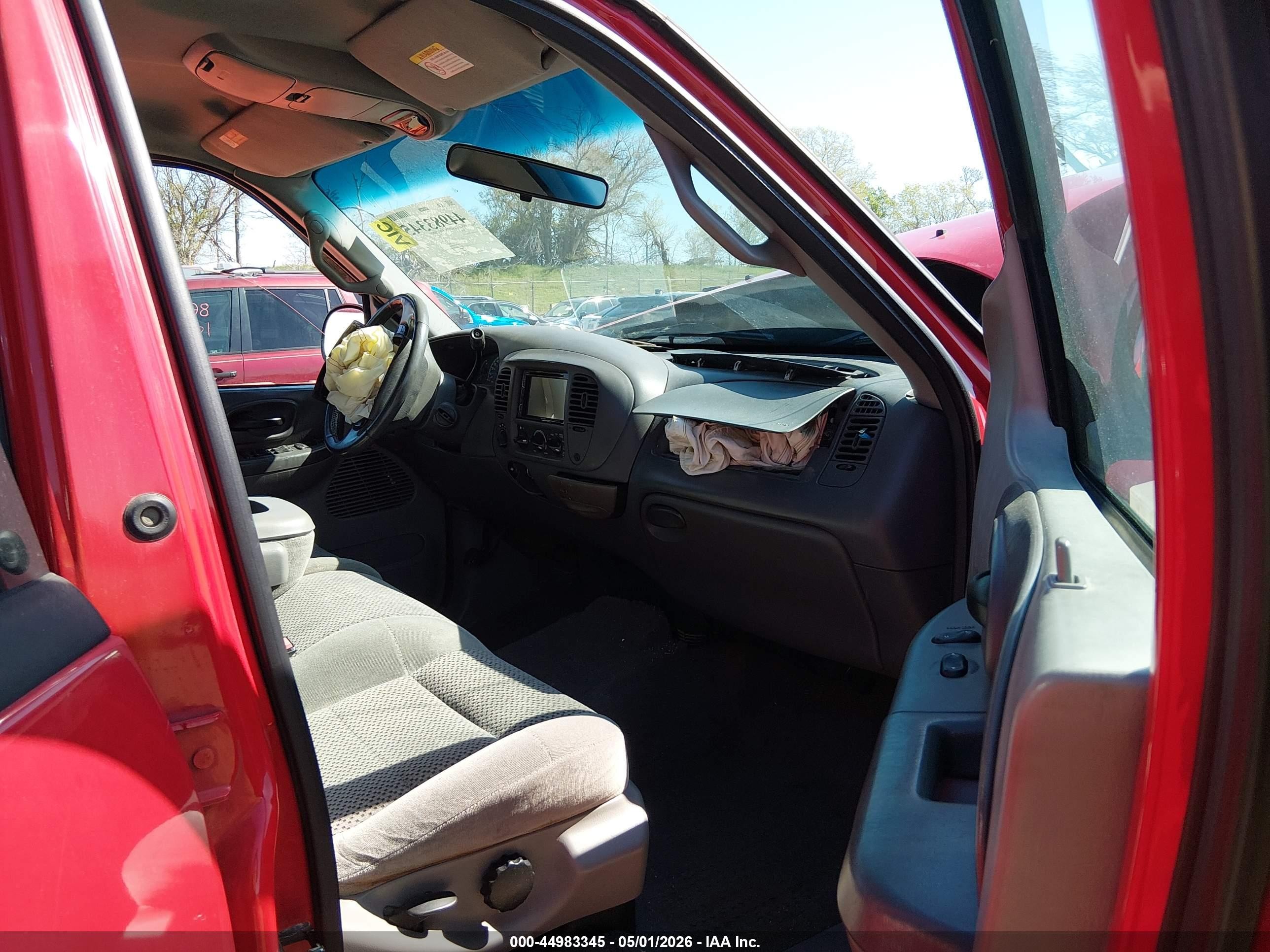 2001 Ford F-150   Red vin: 1FTRW08L31KB56205