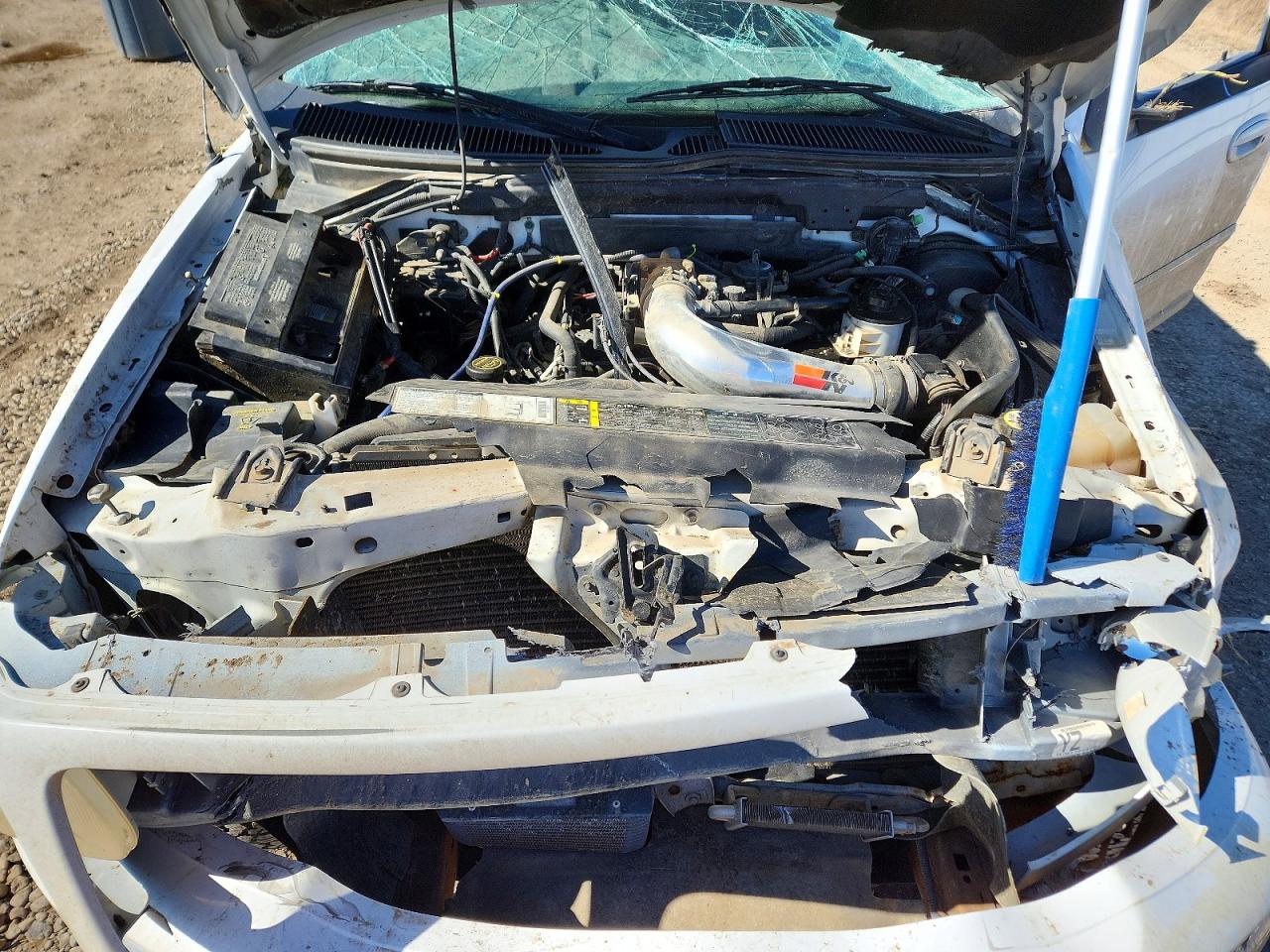 2001 Ford F150 Supercrew White vin: 1FTRW08L31KB78110