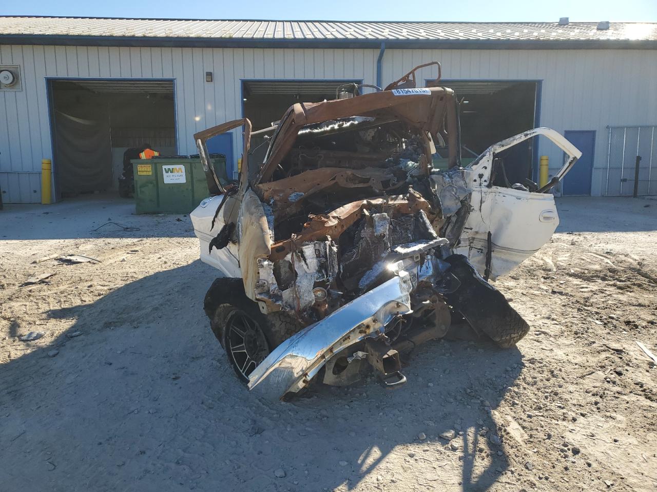 2002 Ford F150 Supercrew White vin: 1FTRW08L32KA72175