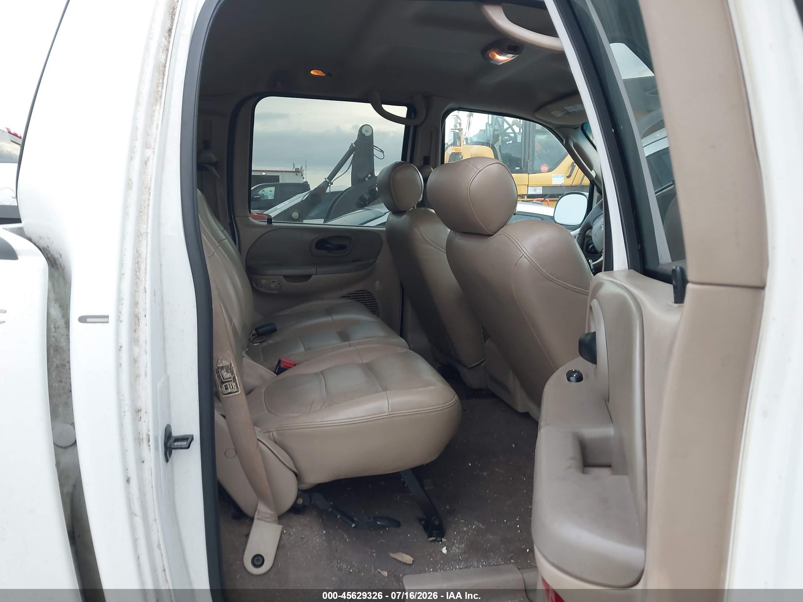 2003 Ford F-150 Lariat/xlt White vin: 1FTRW08L33KC70191