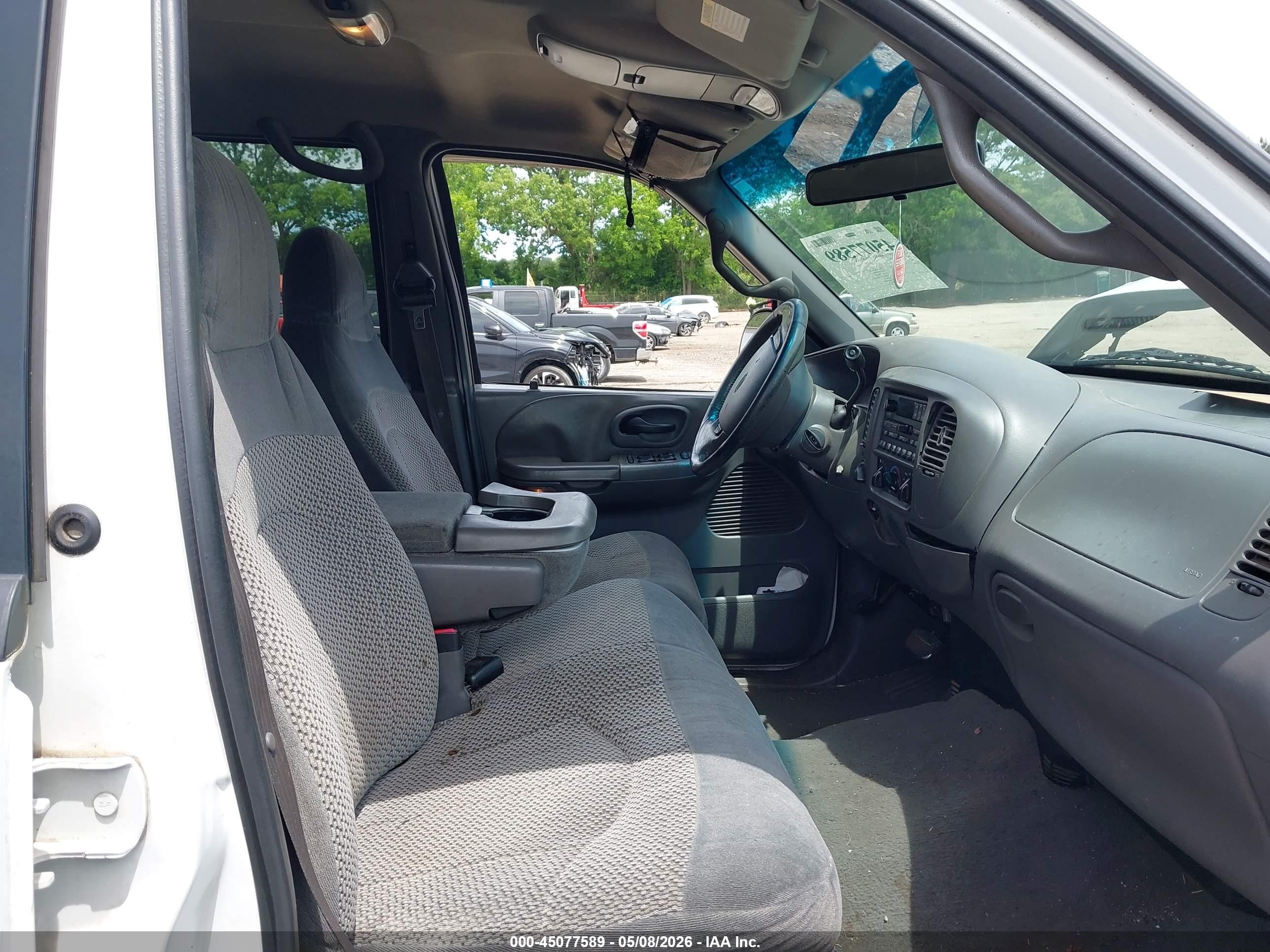 2001 Ford F-150 King Ranch Edition/lariat/xlt White vin: 1FTRW08L41KF45631