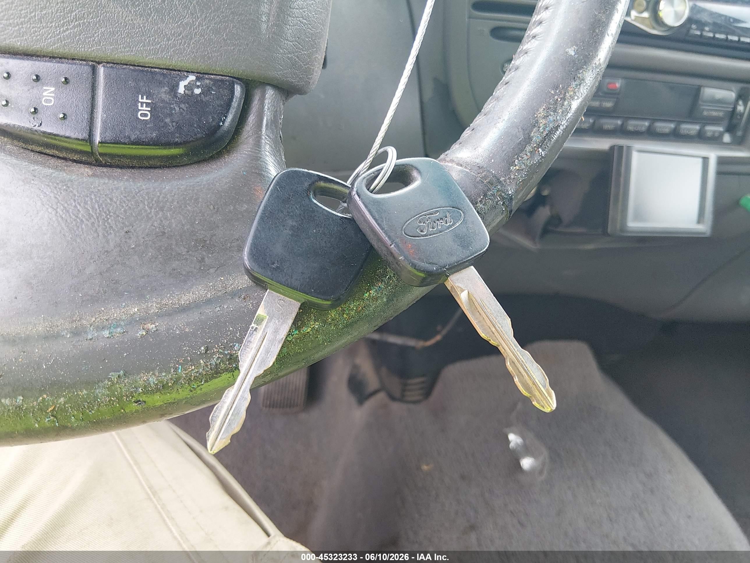 2002 Ford F-150 Lariat/xlt Серый vin: 1FTRW08L42KE06875