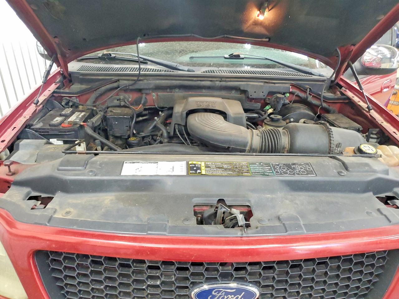 2001 Ford F150 Supercrew Red vin: 1FTRW08L51KB98472
