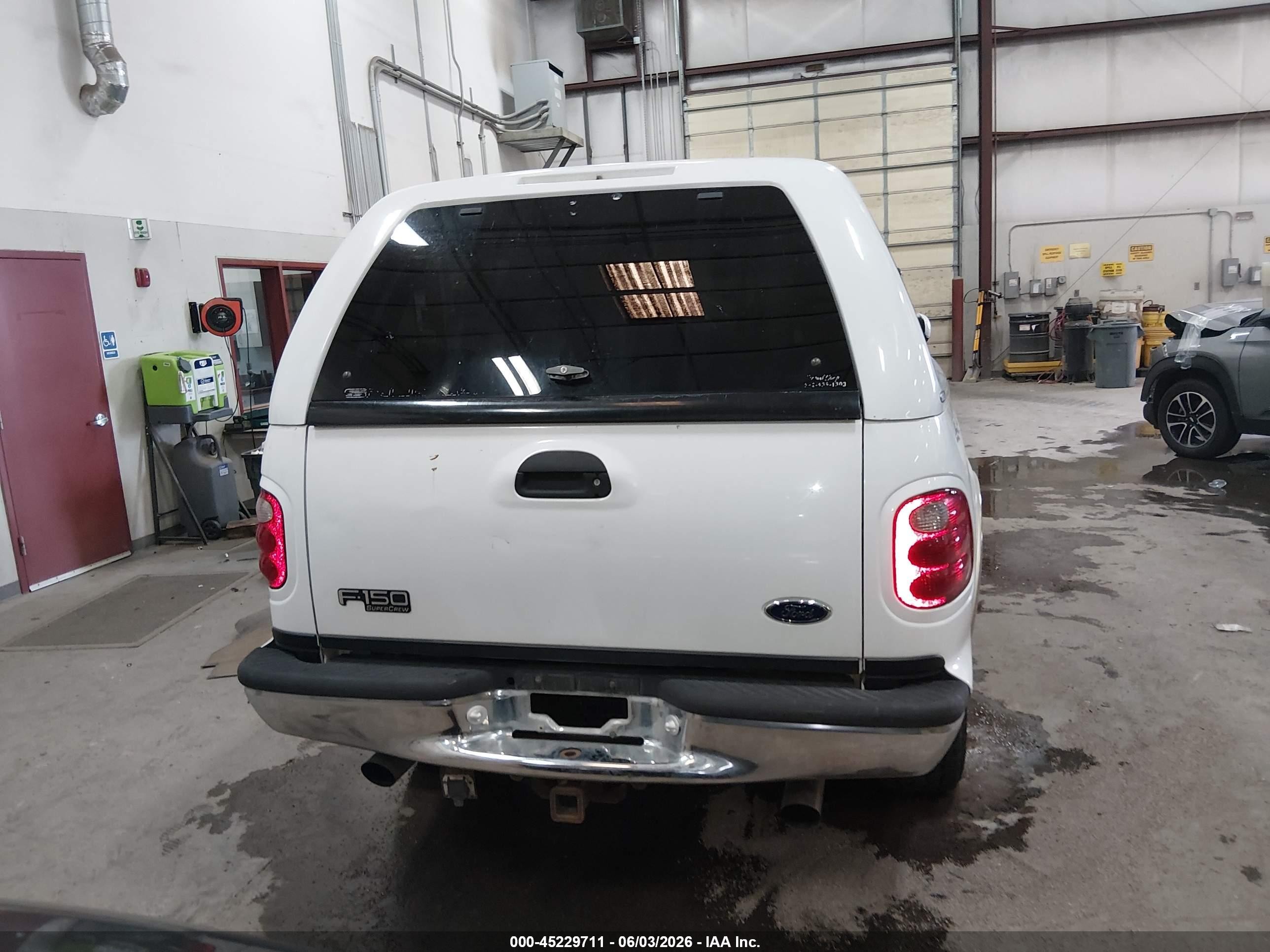 2001 Ford F-150 King Ranch Edition/lariat/xlt White vin: 1FTRW08L51KD76736
