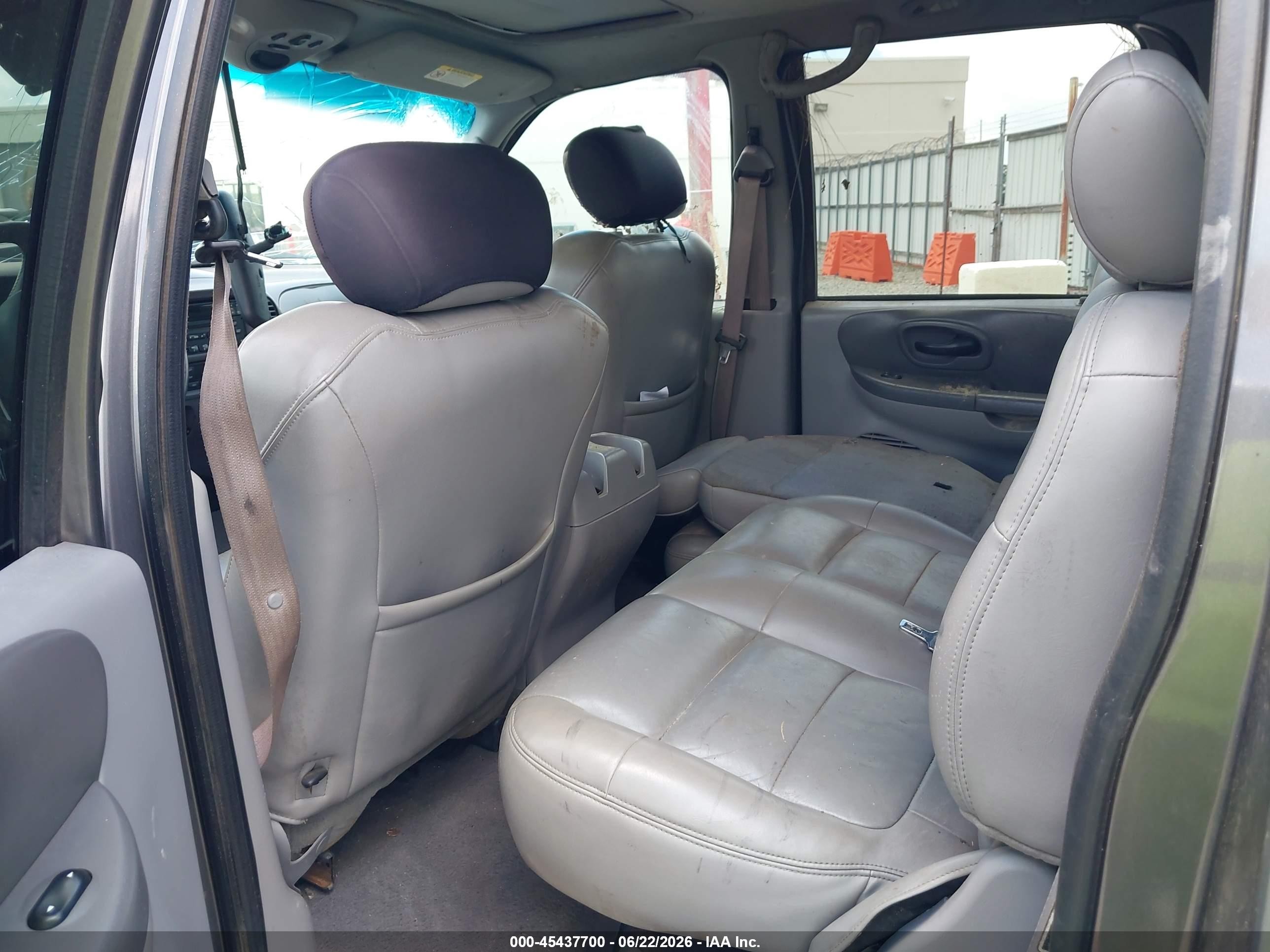 2002 Ford F-150 Lariat/xlt Gray vin: 1FTRW08L52KA04668