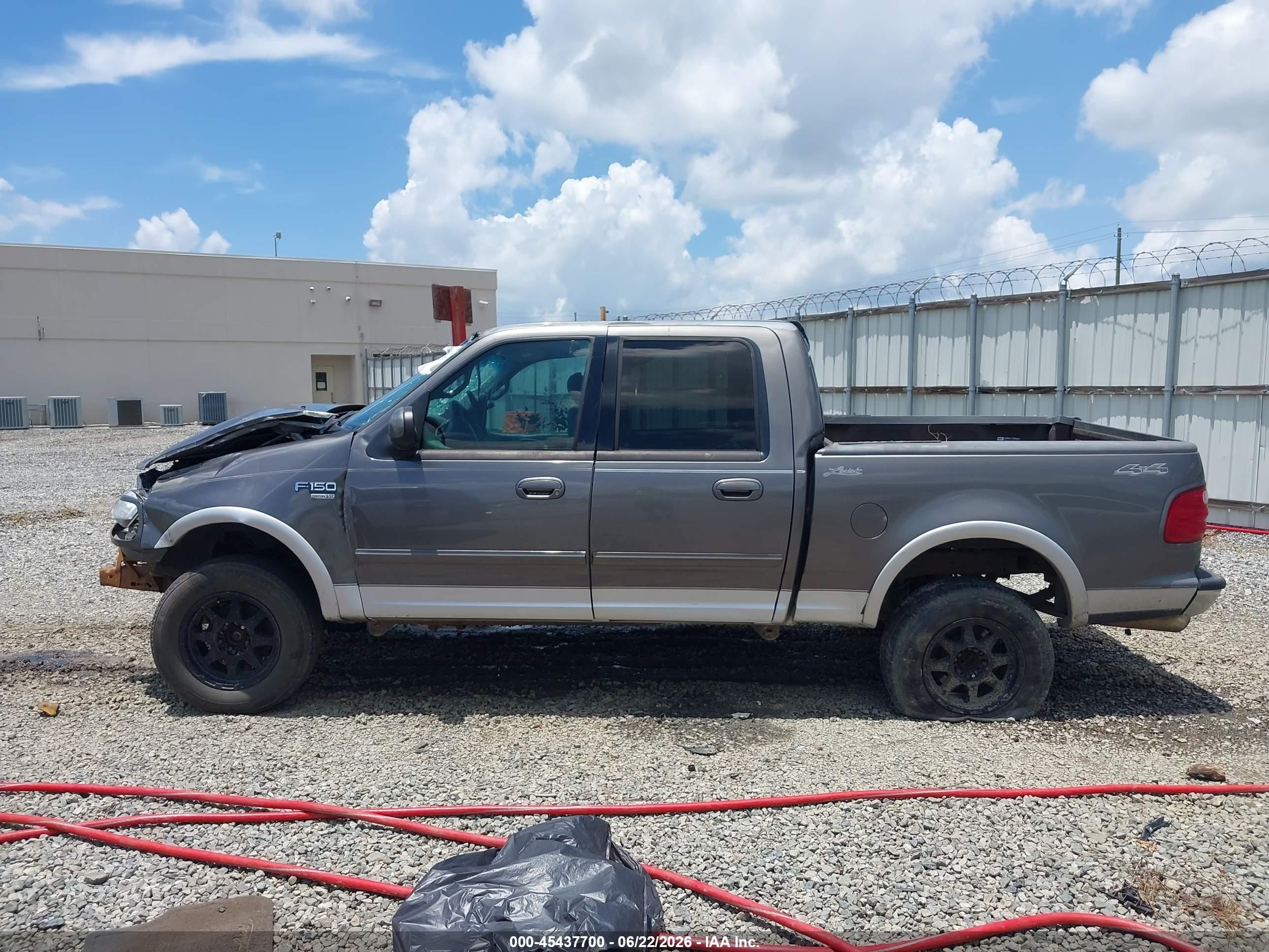 2002 Ford F-150 Lariat/xlt Gray vin: 1FTRW08L52KA04668