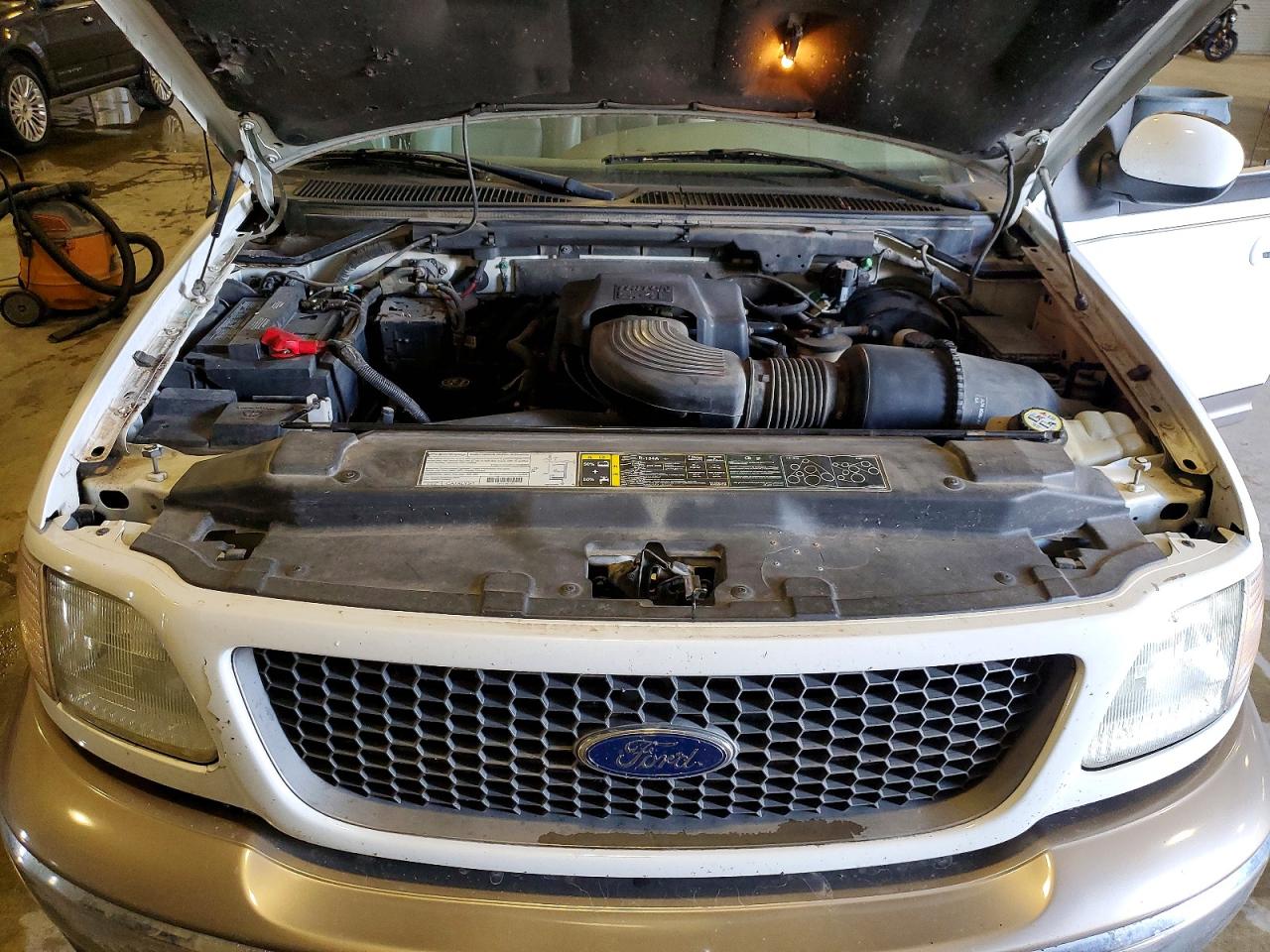 2003 Ford F150 Supercrew White vin: 1FTRW08L53KB38968
