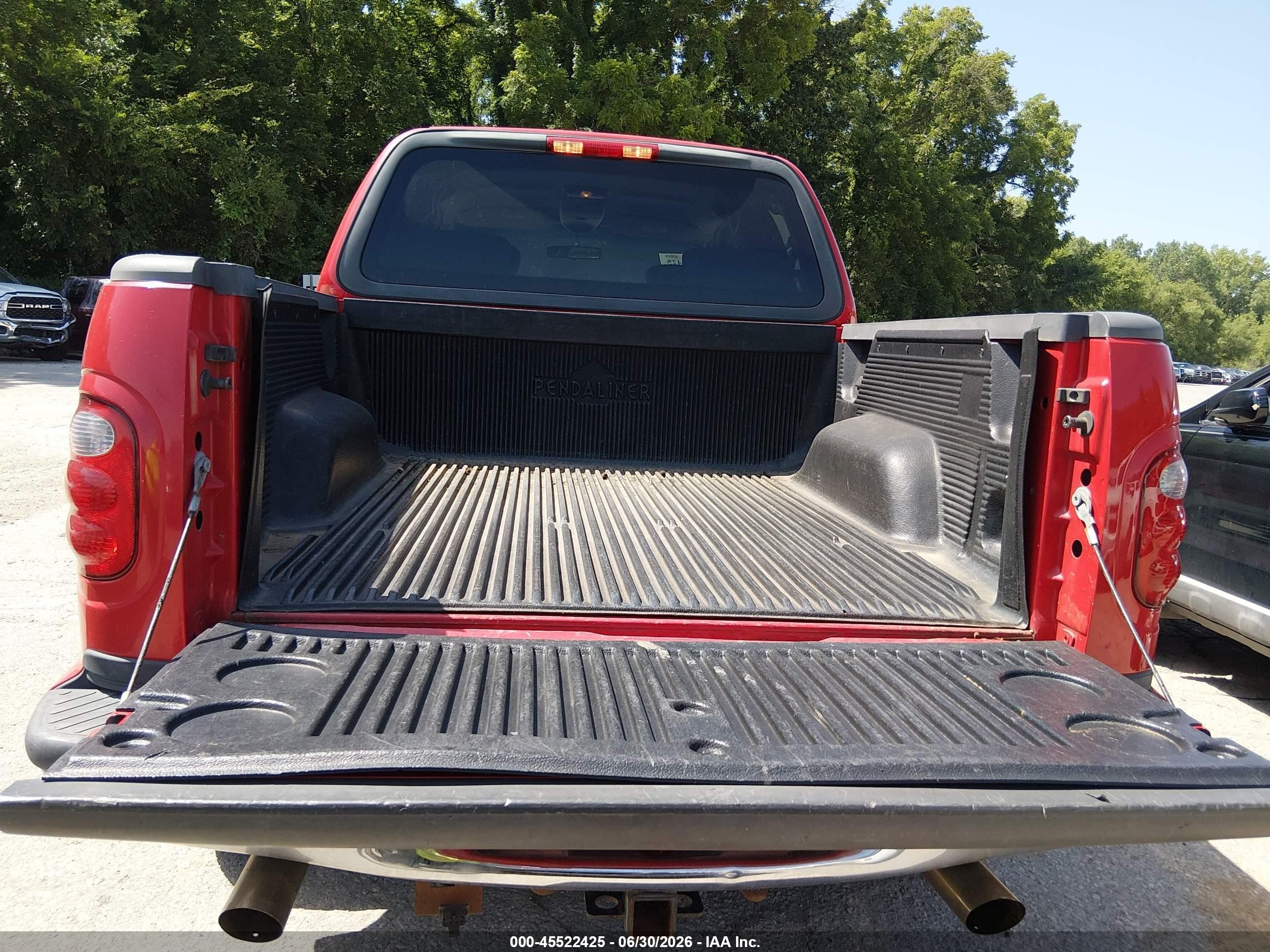 2003 Ford F-150 Lariat/xlt Red vin: 1FTRW08L53KD65657