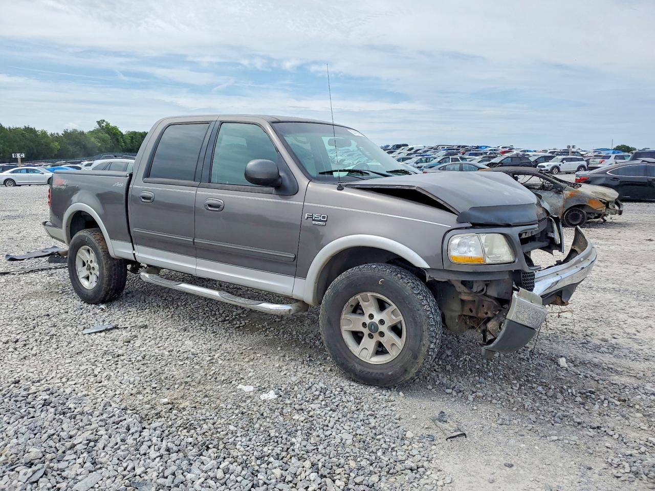 2002 Ford F150 Supercrew Gray vin: 1FTRW08L62KC68854