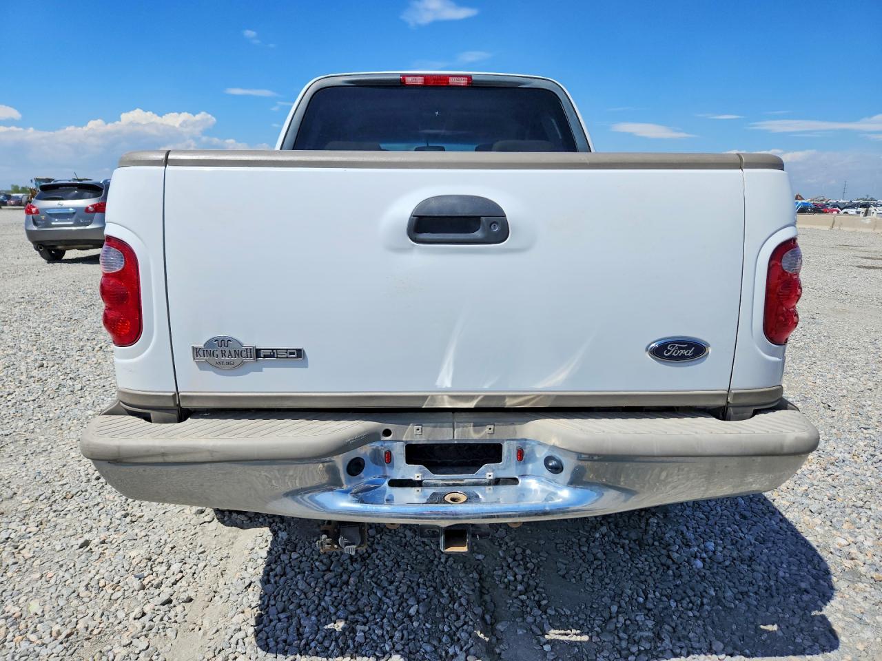 2003 Ford F150 Supercrew White vin: 1FTRW08L83KA44406