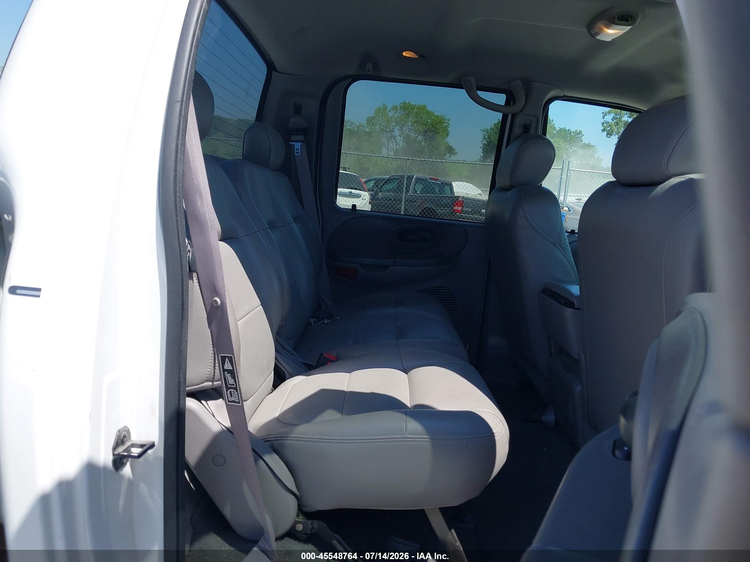 2003 Ford F-150 Lariat/xlt White vin: 1FTRW08L83KC01447