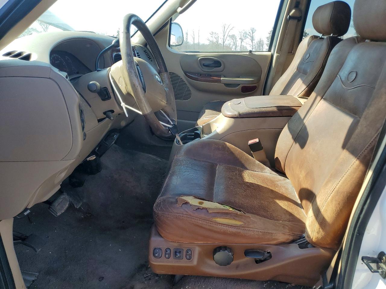 2003 Ford F150 White vin: 1FTRW08L93KD30796