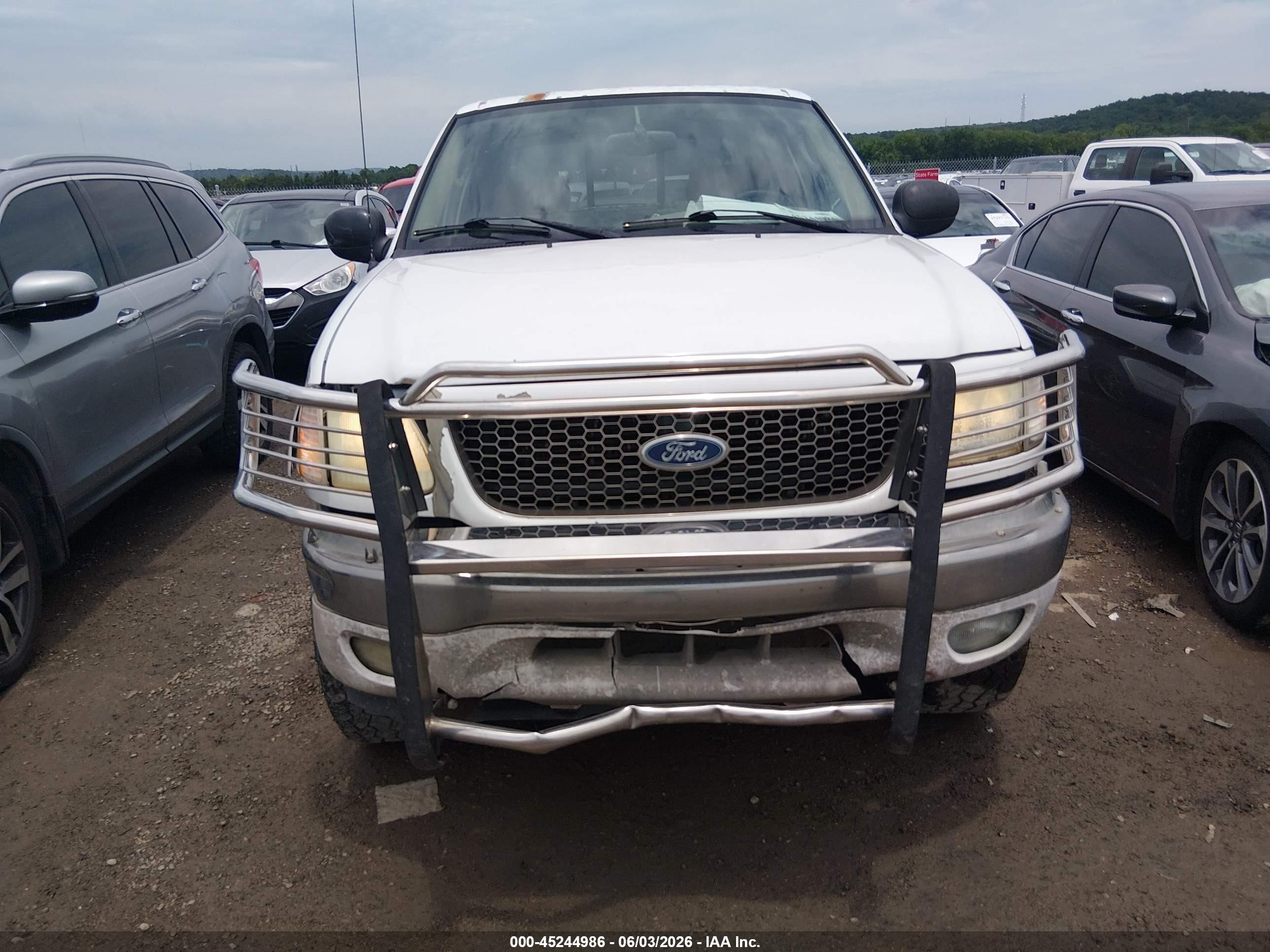 2003 Ford F-150 Lariat/xlt White vin: 1FTRW08LX3KC12689