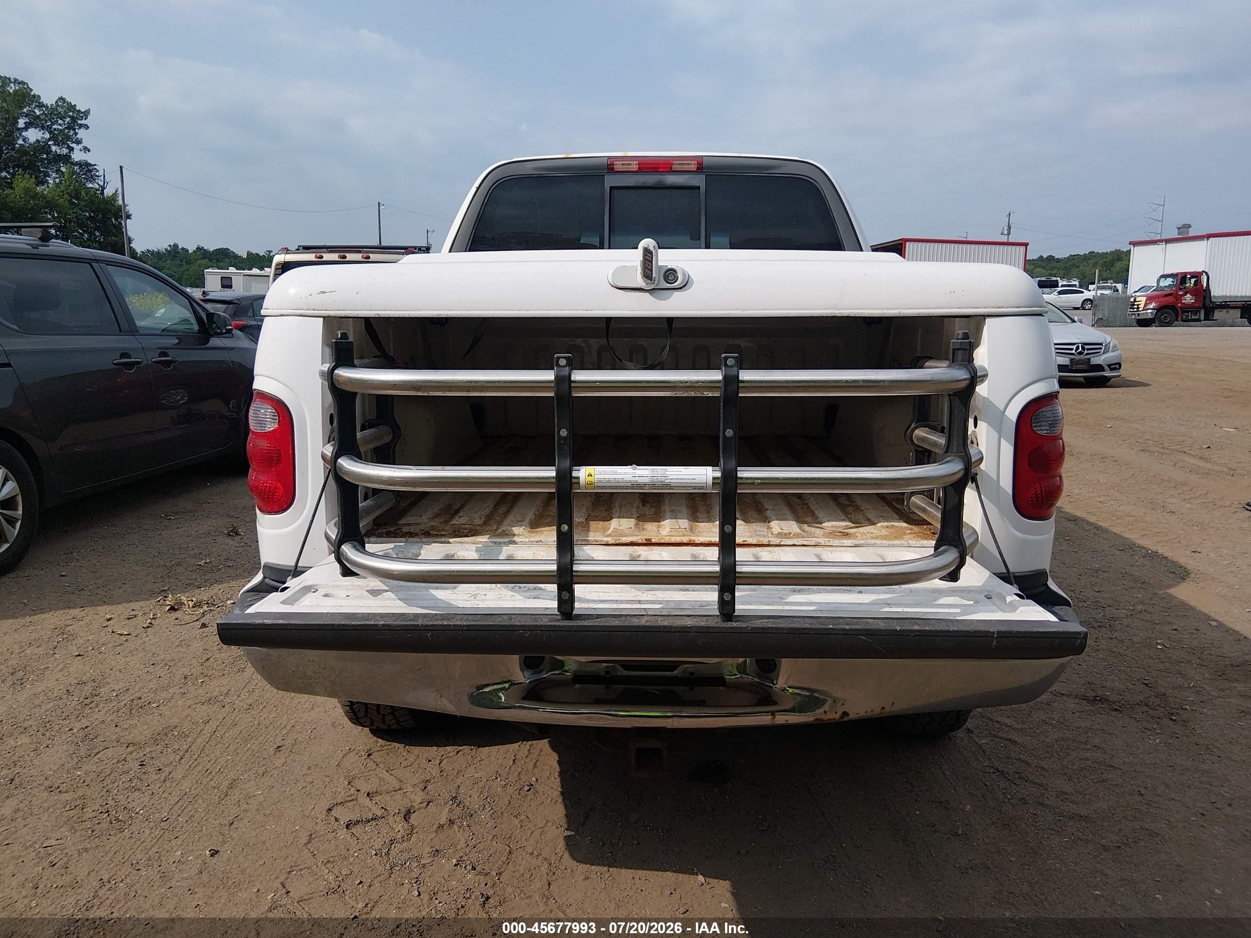 2003 Ford F-150 Lariat/xlt Белый vin: 1FTRW08LX3KD61782