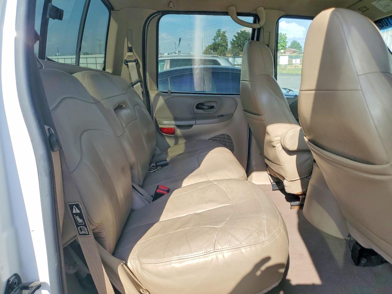 2001 Ford F150 Supercrew White vin: 1FTRW08W31KD71951