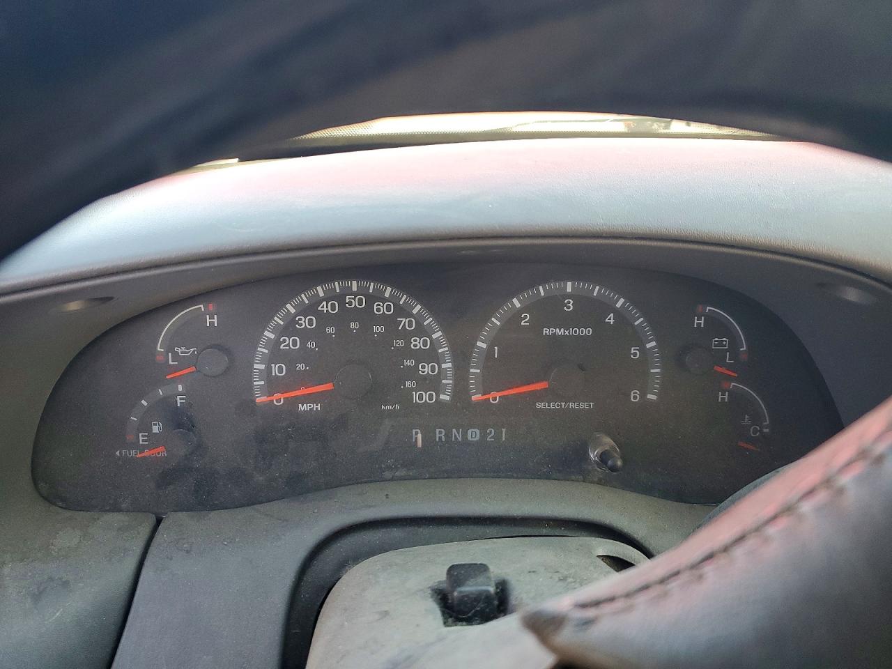 2001 Ford F150 Supercrew Red vin: 1FTRW08W31KE67255