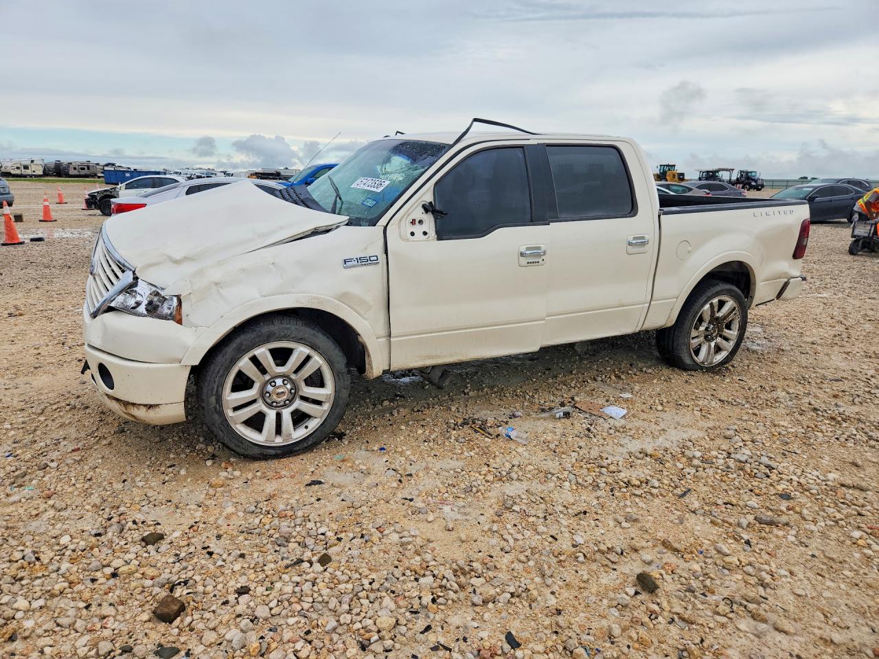 2008 Ford F150 Supercrew Cream vin: 1FTRW12518FA10162