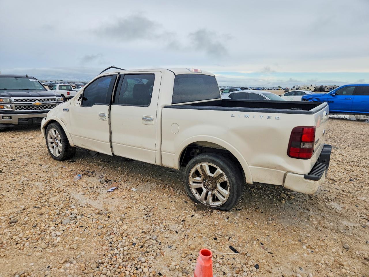 2008 Ford F150 Supercrew Cream vin: 1FTRW12518FA10162