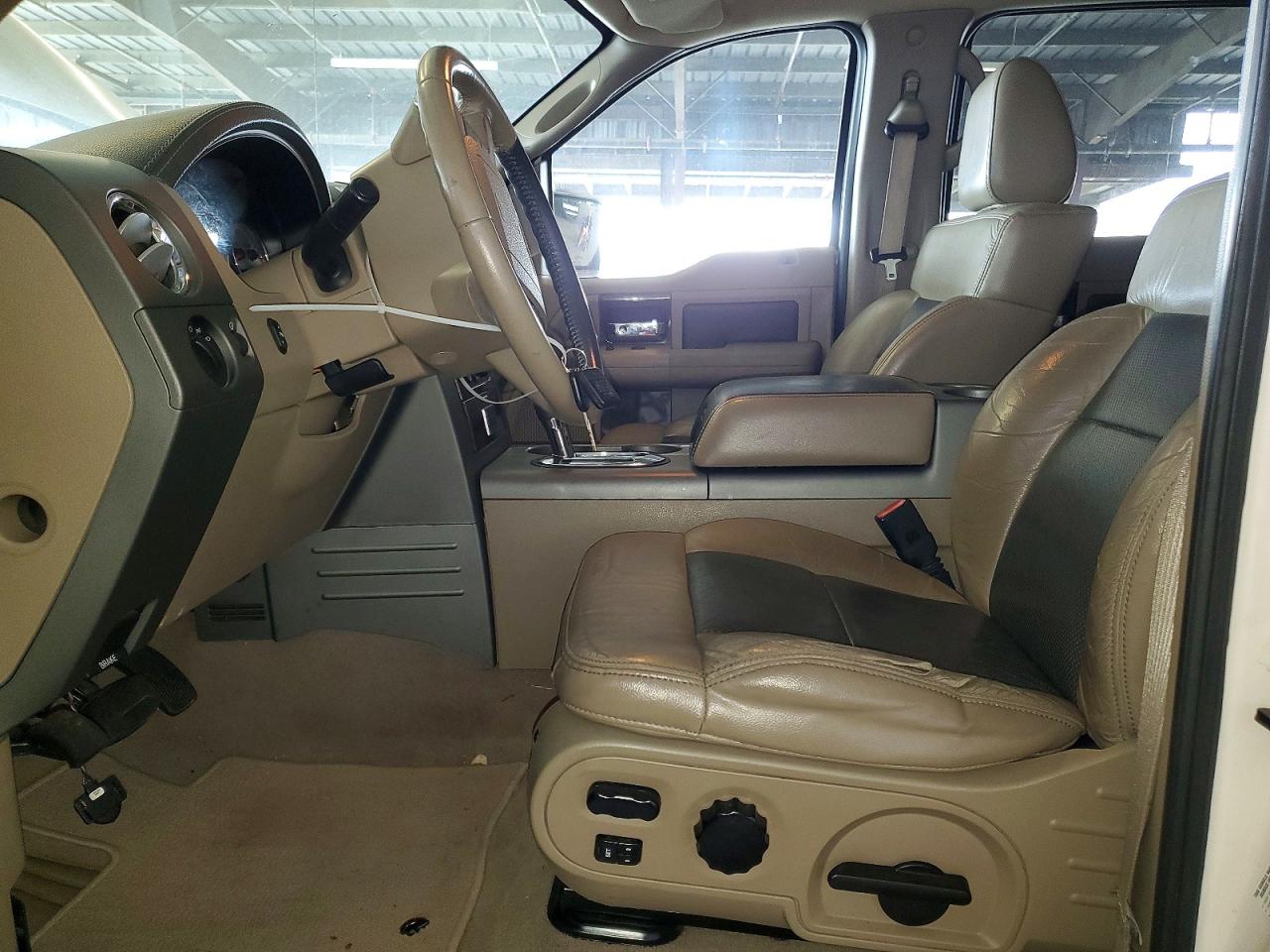2008 Ford F150 Supercrew Cream vin: 1FTRW12558FA60529