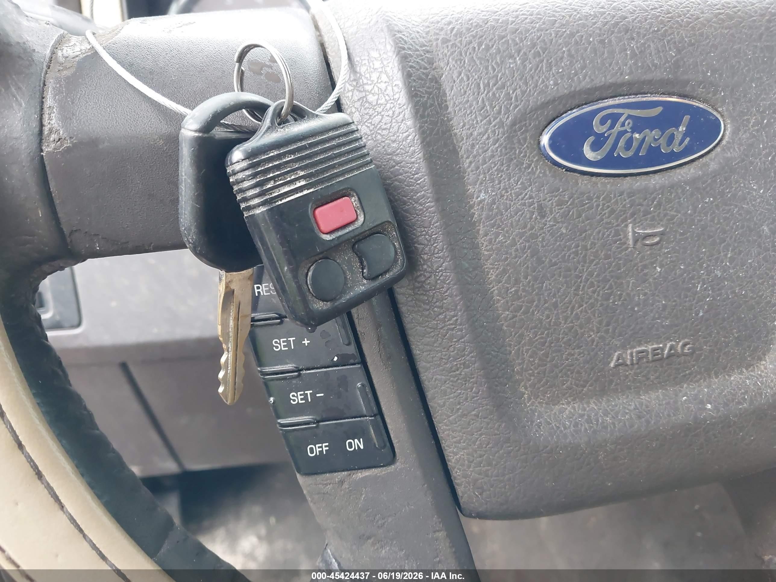 2009 Ford F-150 Xl/xlt Beige vin: 1FTRW12809FA12061