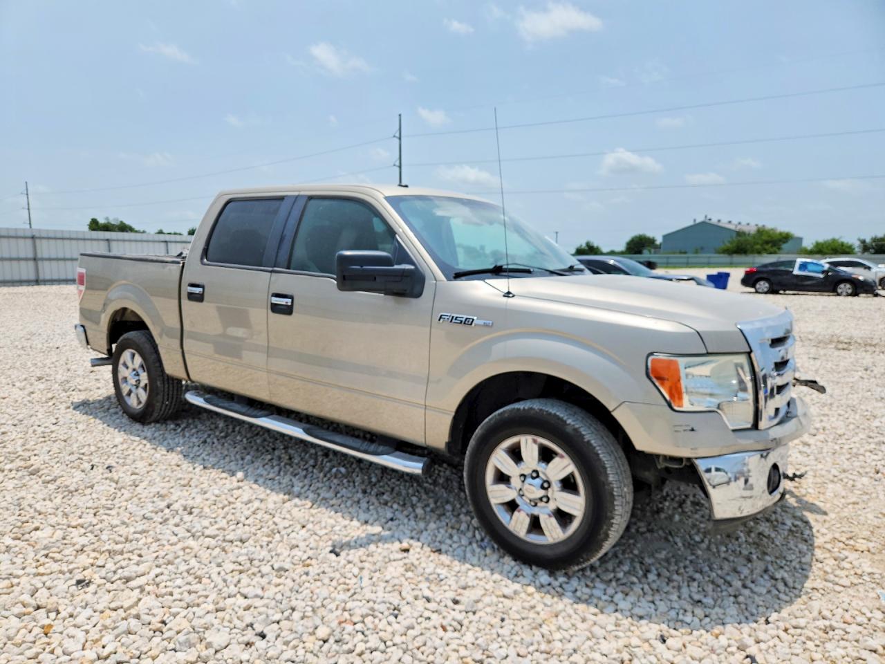 2009 Ford F150 Supercrew Tan vin: 1FTRW12829FA38306