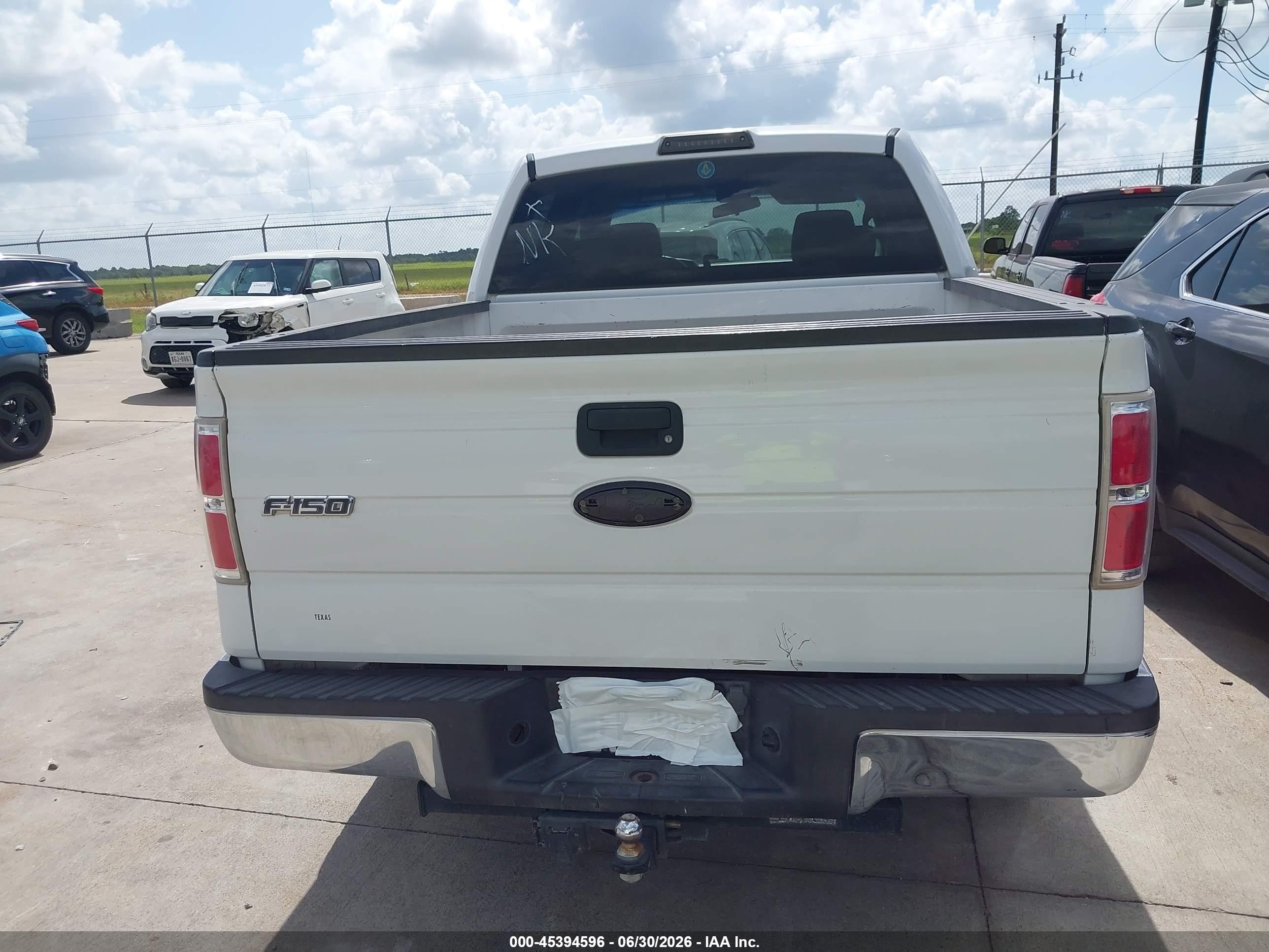 2009 Ford F-150 Xl/xlt White vin: 1FTRW12829FA73508