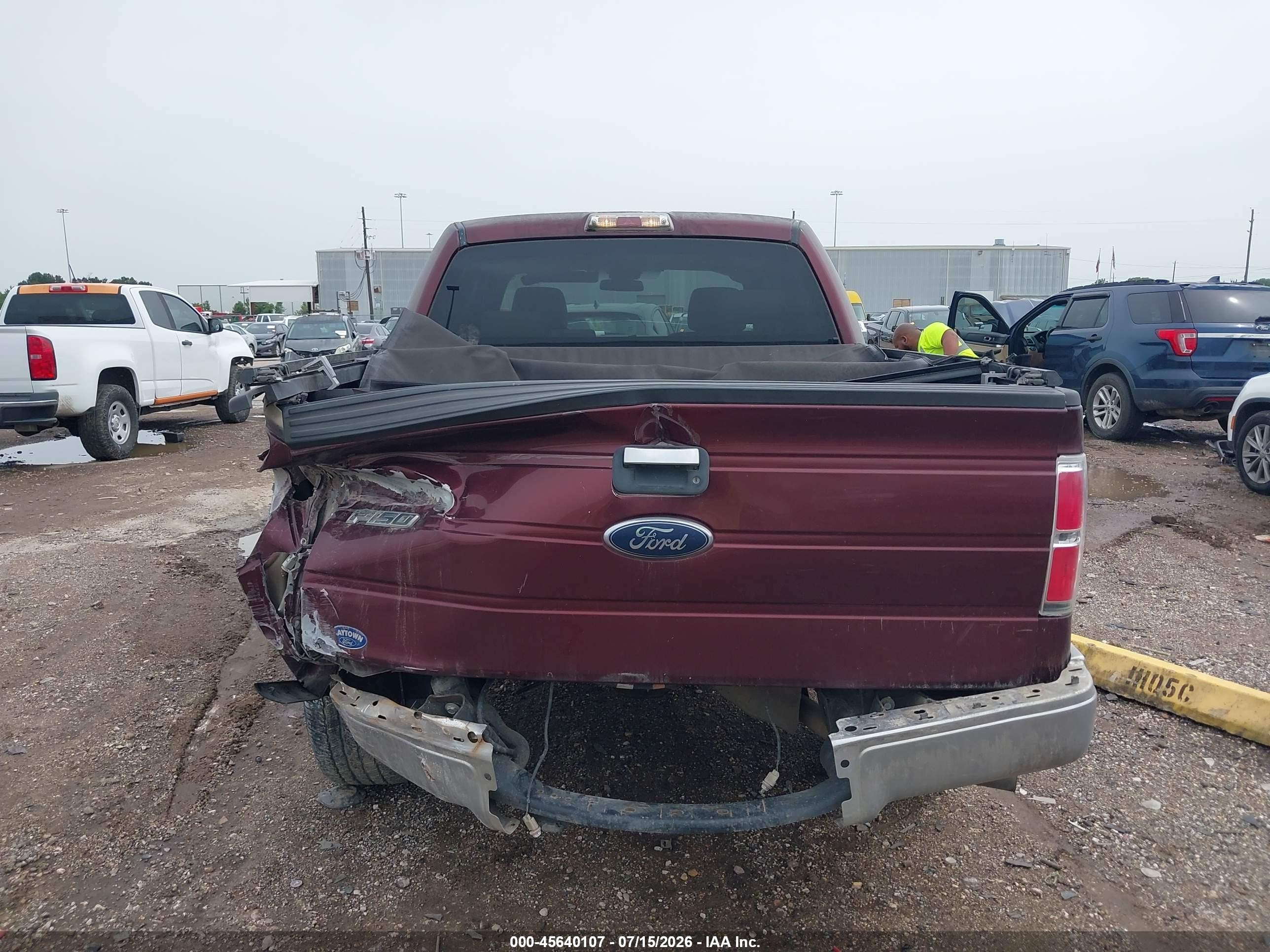 2009 Ford F-150 Xl/xlt Red vin: 1FTRW12829KB87810