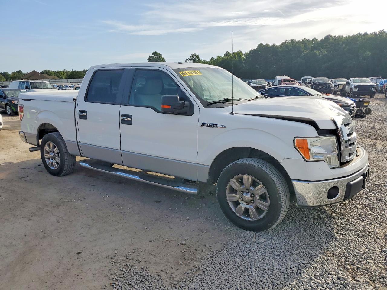 2009 Ford F150 Supercrew White vin: 1FTRW12869FB30387