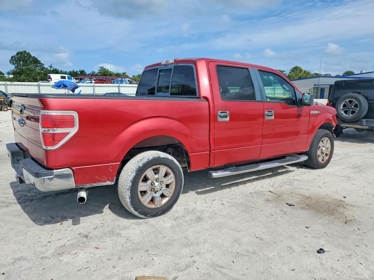 2009 Ford F150 Supercrew Red vin: 1FTRW12889FB11310