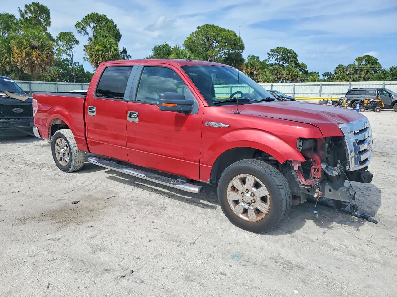 2009 Ford F150 Supercrew Red vin: 1FTRW12889FB11310