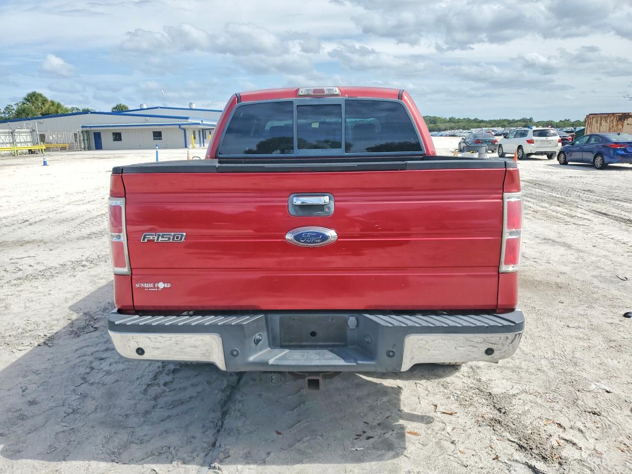2009 Ford F150 Supercrew Red vin: 1FTRW12889FB11310