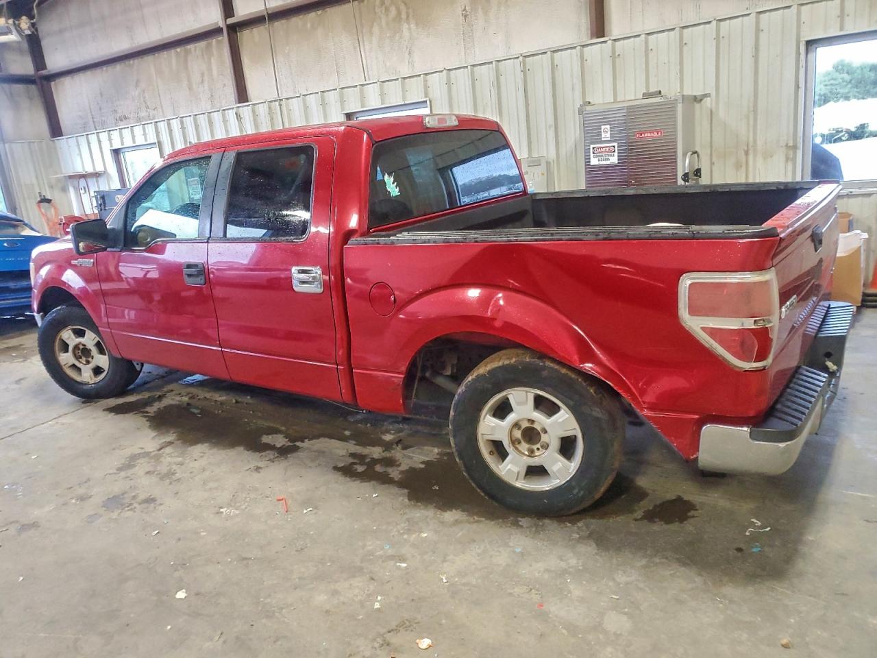 2009 Ford F150 Красный vin: 1FTRW128X9FA67696