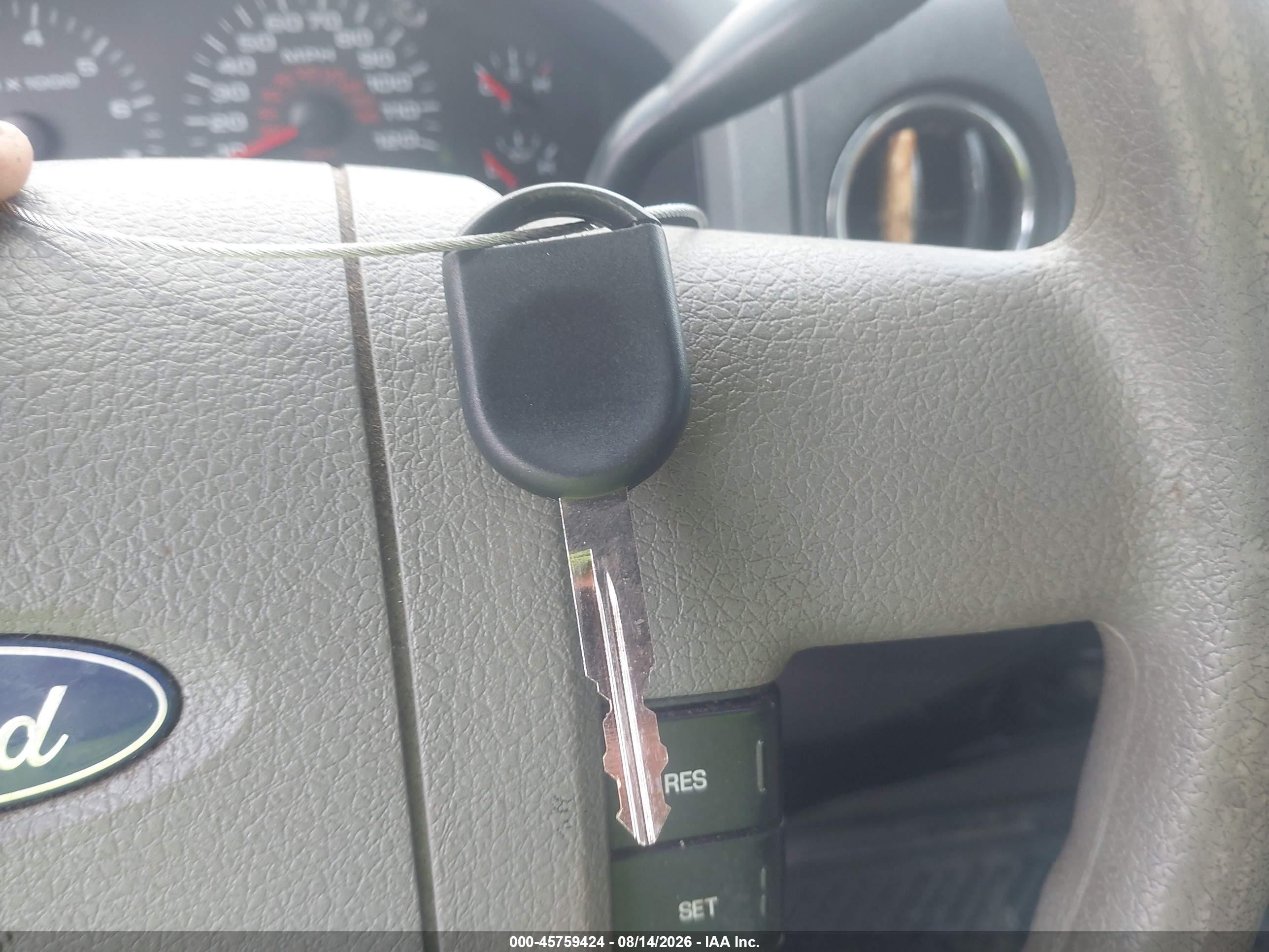 2006 Ford F-150 Xlt Gray vin: 1FTRW12W06FB09870