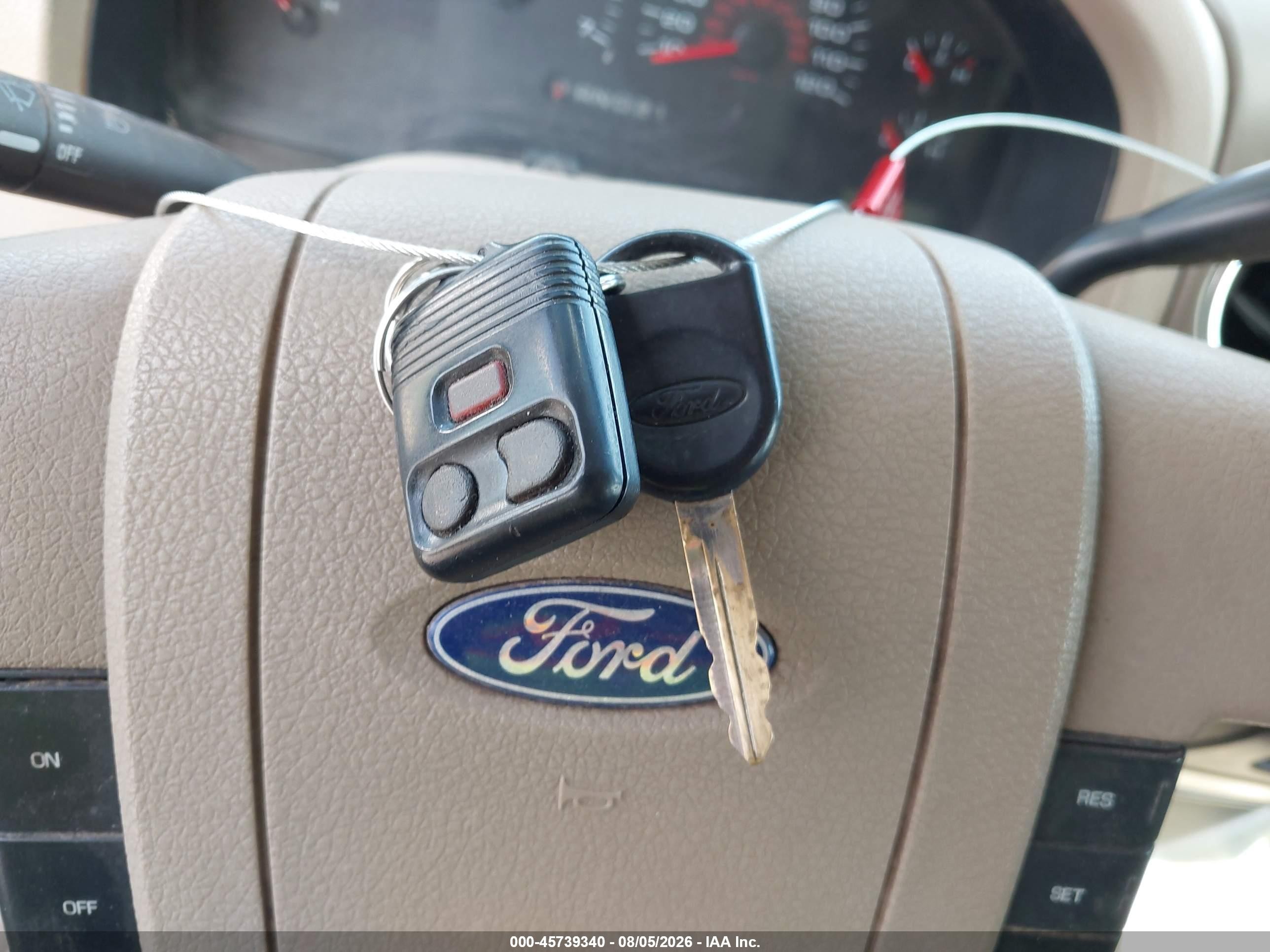 2006 Ford F-150 Xlt White vin: 1FTRW12W06KC60490