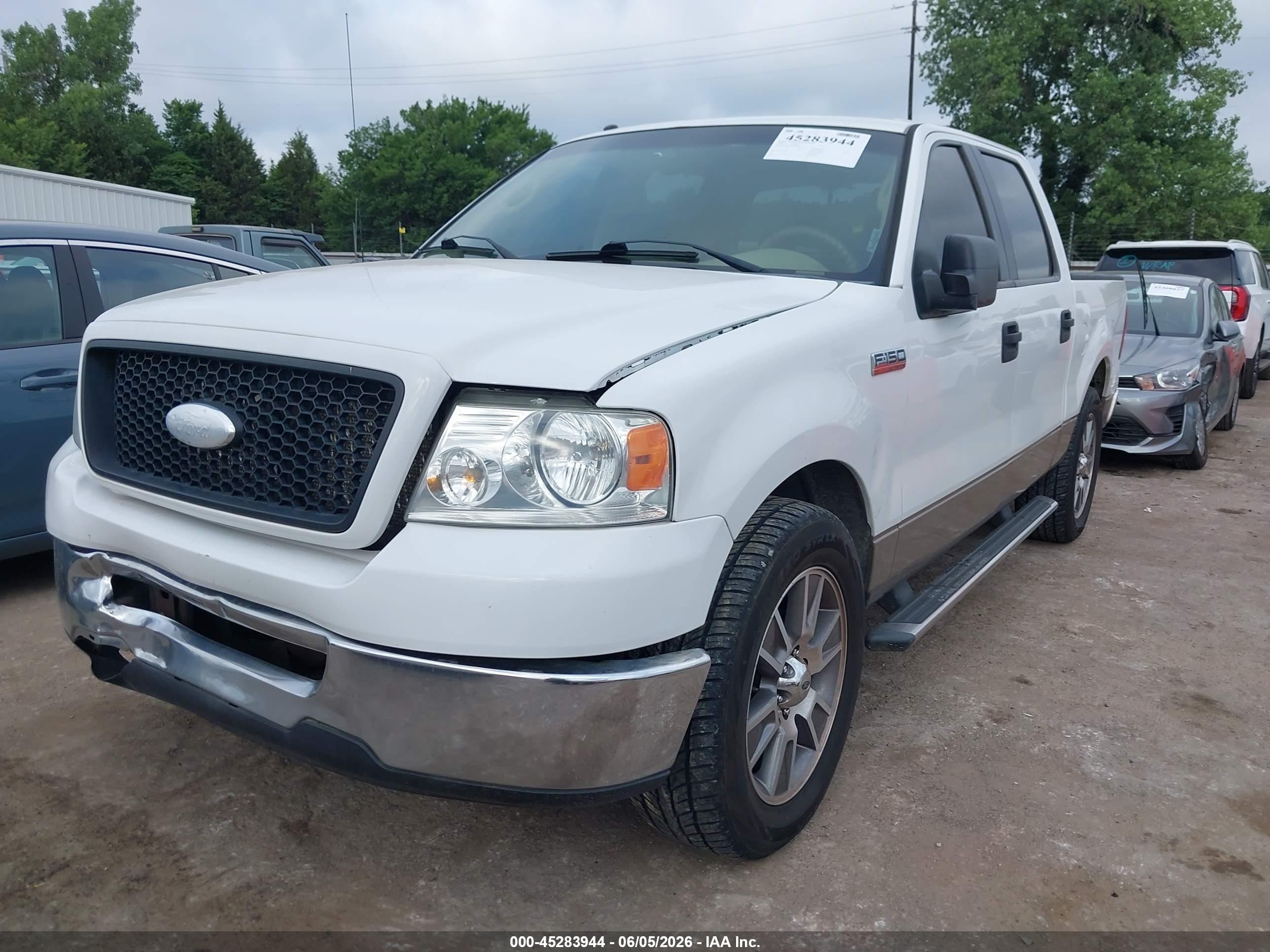 2006 Ford F-150 Xlt White vin: 1FTRW12W06KC85597