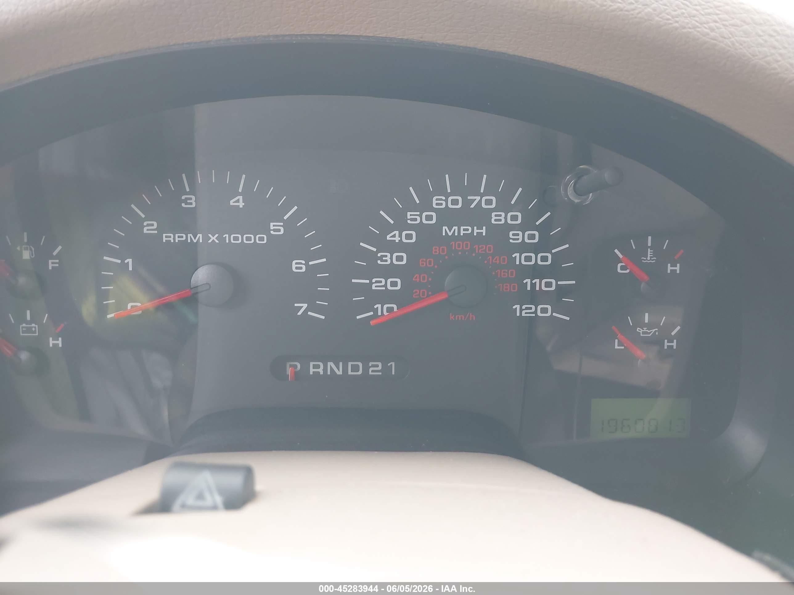 2006 Ford F-150 Xlt White vin: 1FTRW12W06KC85597