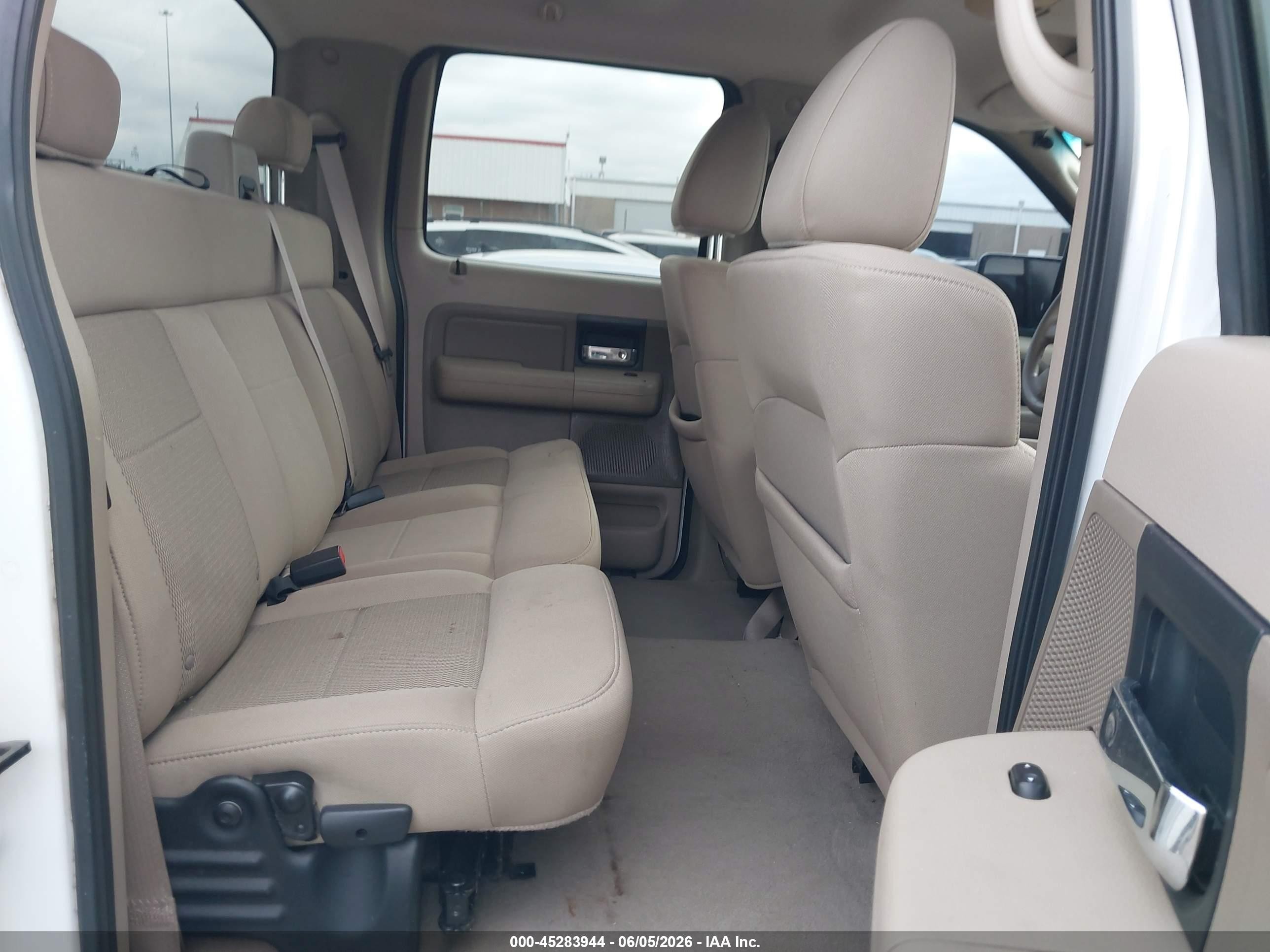 2006 Ford F-150 Xlt White vin: 1FTRW12W06KC85597